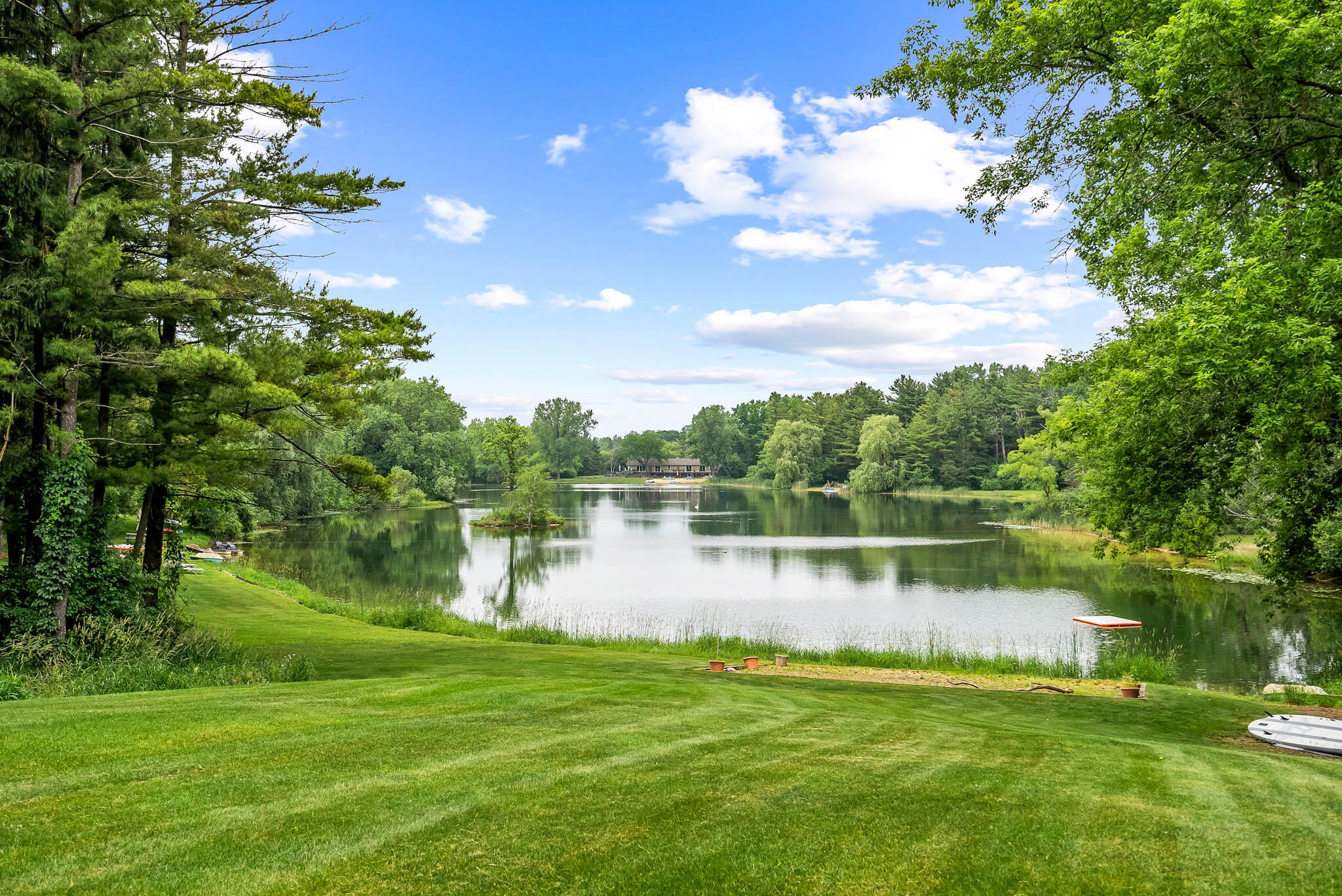 Wisconsin Lake Home for sale (MLS#: 1923859) at 10930  Hidden Valley Dr, in Cedarburg, Wisconsin. (39 of 45)