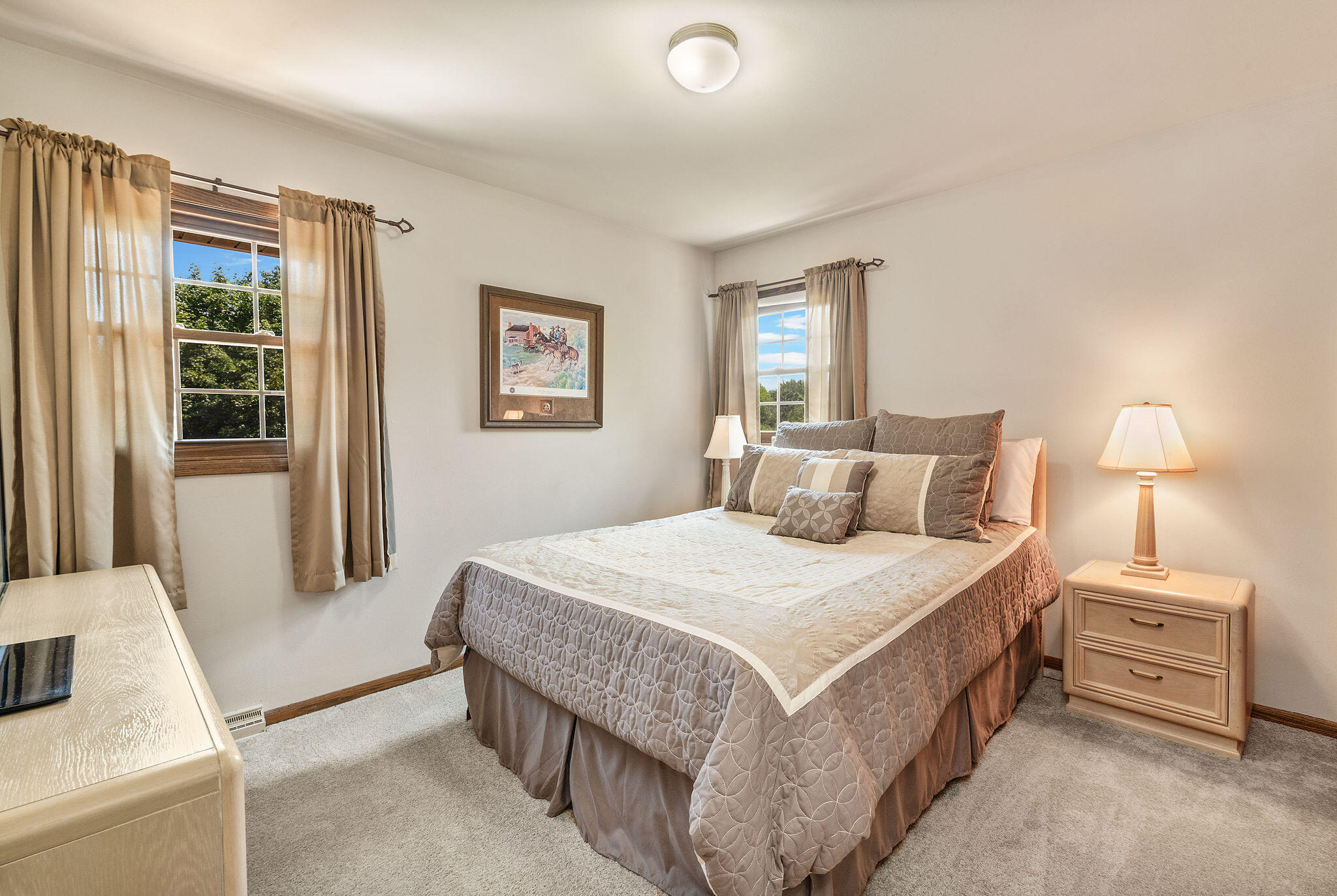 Wisconsin Lake Home for sale (MLS#: 1923864) at 10524 N O'Connell Ln, in Mequon, Wisconsin. (17 of 33)