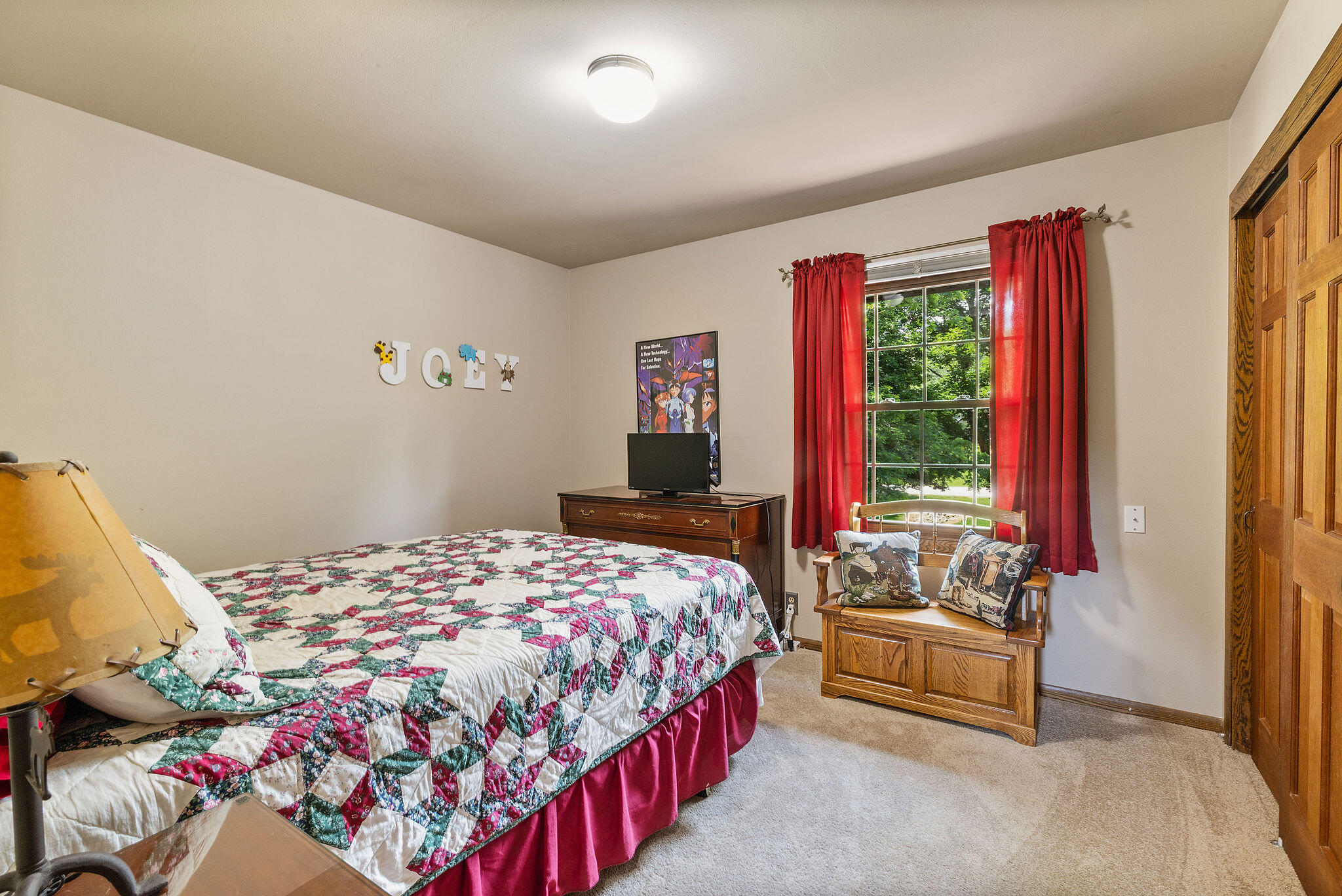 Wisconsin Lake Home for sale (MLS#: 1923864) at 10524 N O'Connell Ln, in Mequon, Wisconsin. (18 of 33)