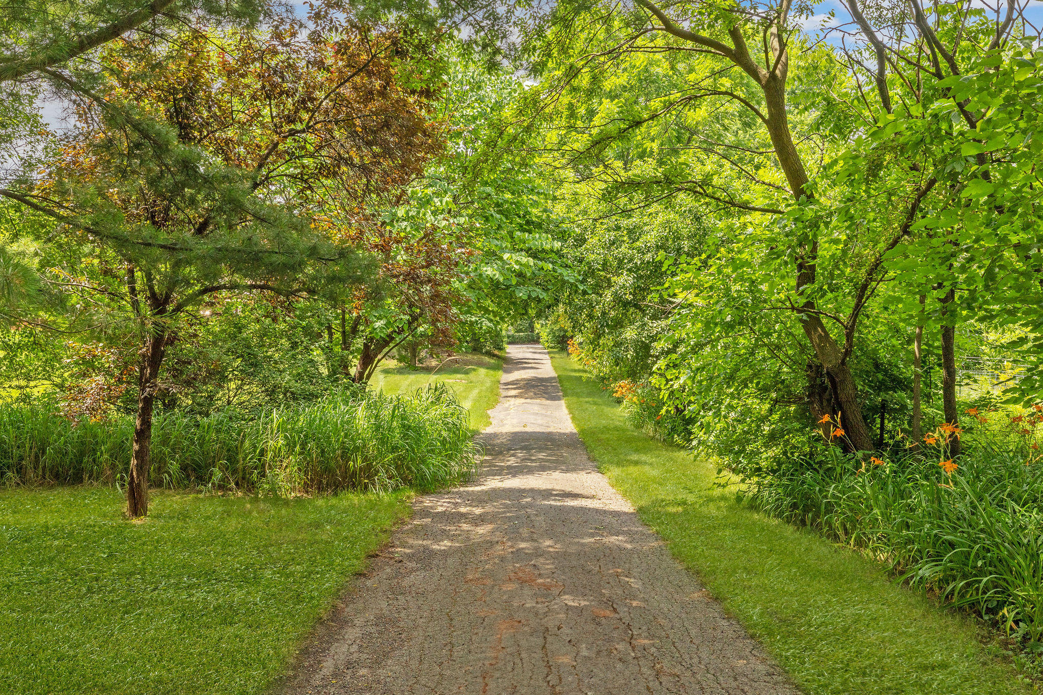 Wisconsin Lake Home for sale (MLS#: 1923864) at 10524 N O'Connell Ln, in Mequon, Wisconsin. (27 of 33)