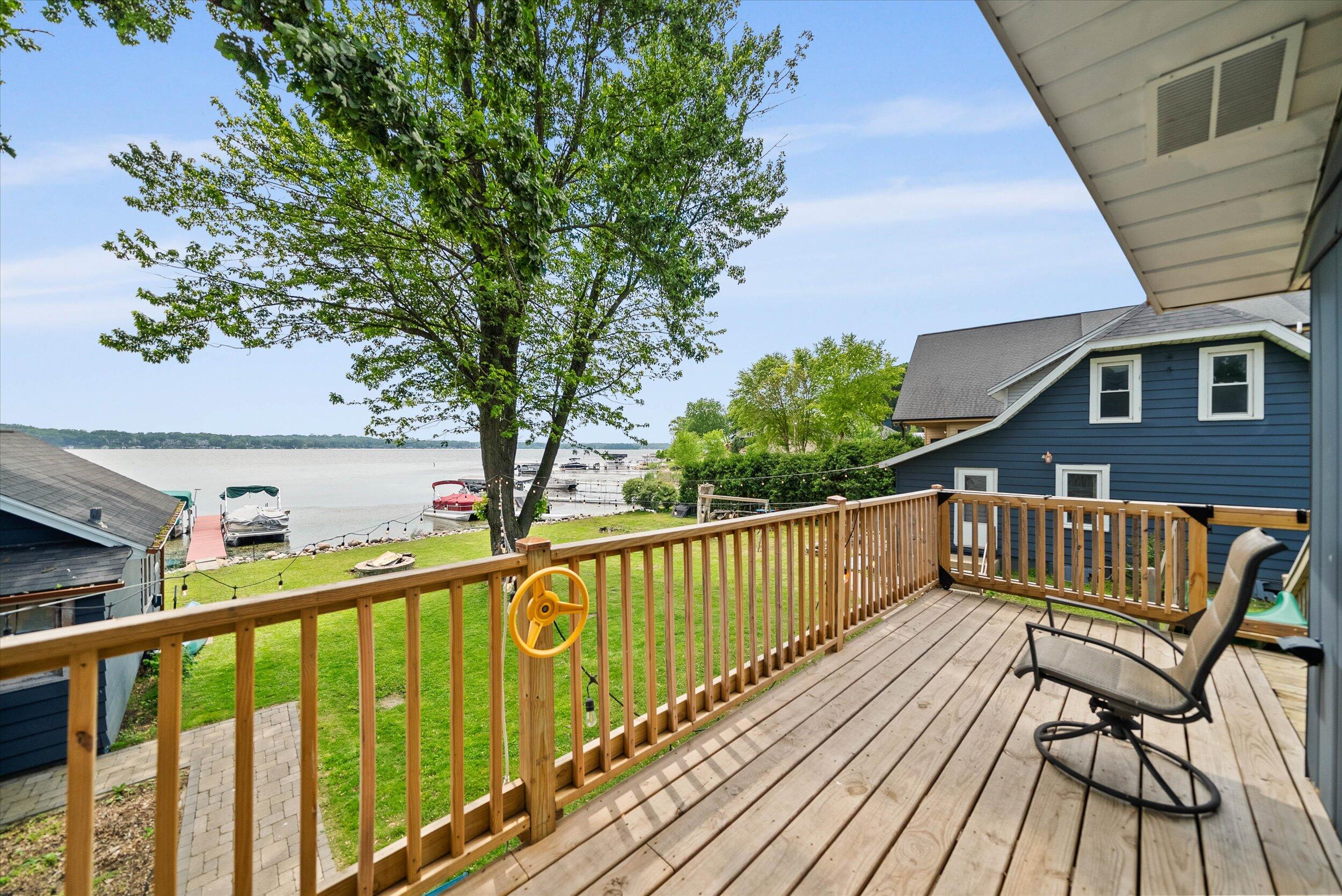 Wisconsin Lake Home for sale (MLS#: 1923887) at 620  Kopmeier Dr, in Pewaukee, Wisconsin. (18 of 48)