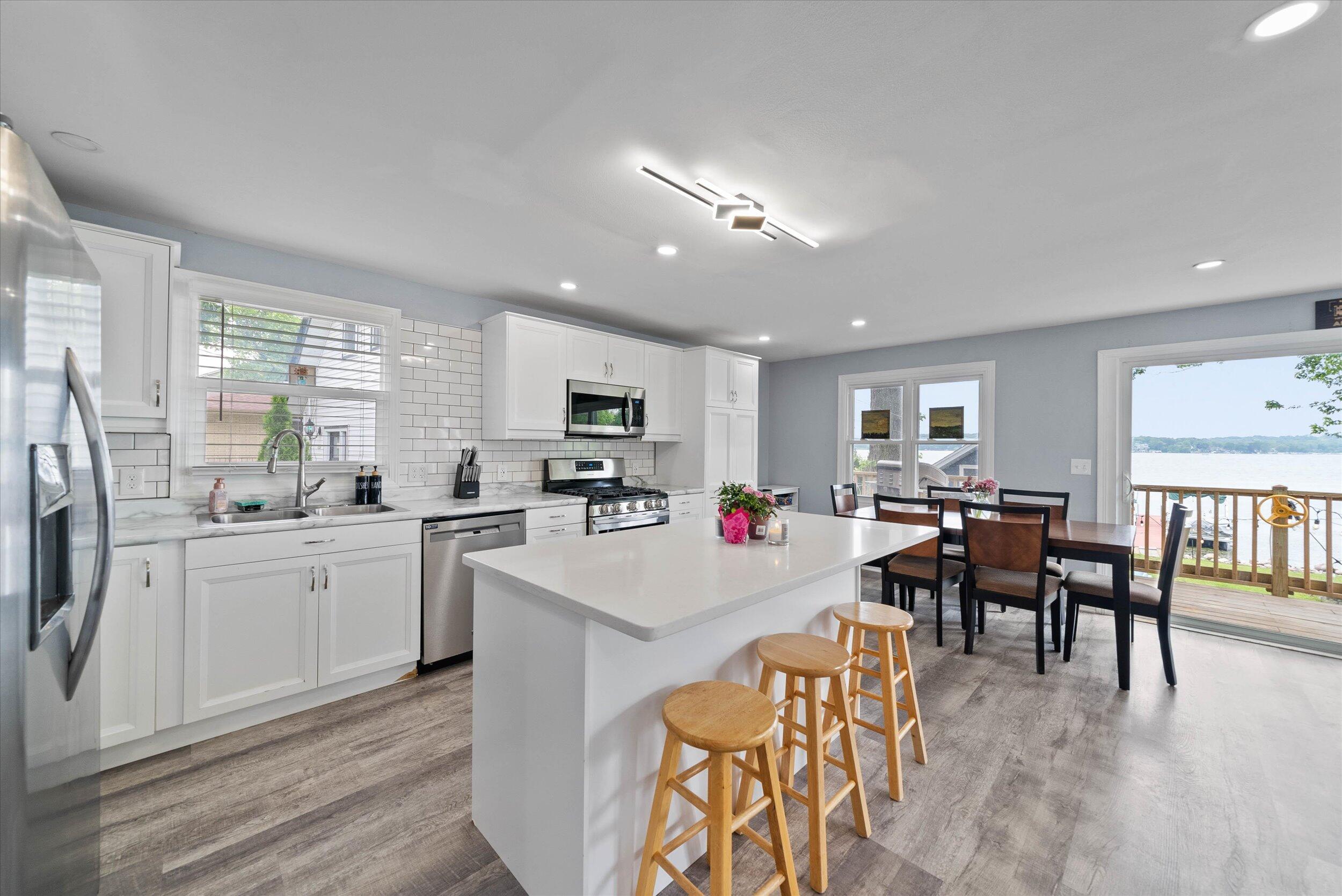 Wisconsin Lake Home for sale (MLS#: 1923887) at 620  Kopmeier Dr, in Pewaukee, Wisconsin. (4 of 48)