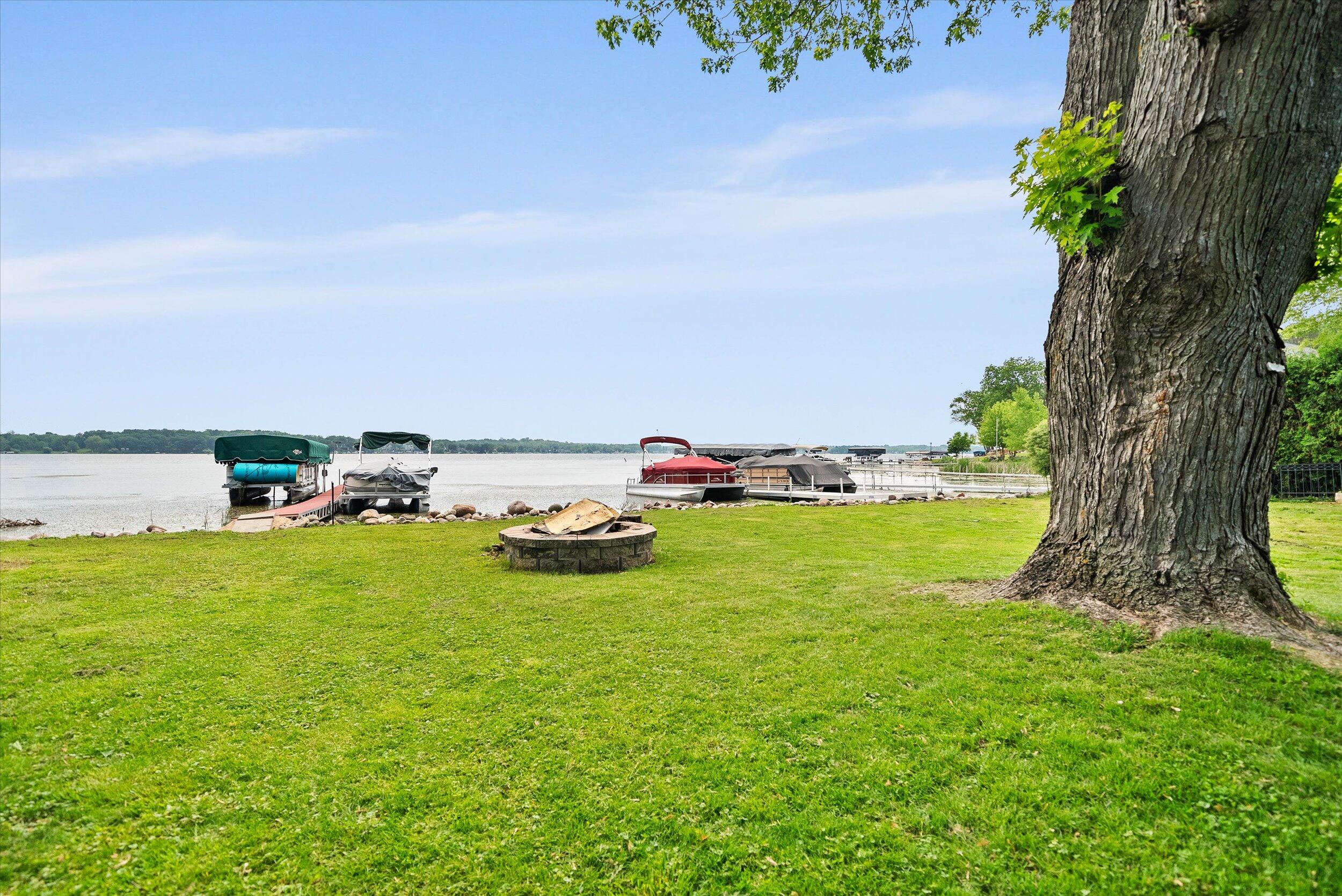 Wisconsin Lake Home for sale (MLS#: 1923887) at 620  Kopmeier Dr, in Pewaukee, Wisconsin. (32 of 48)