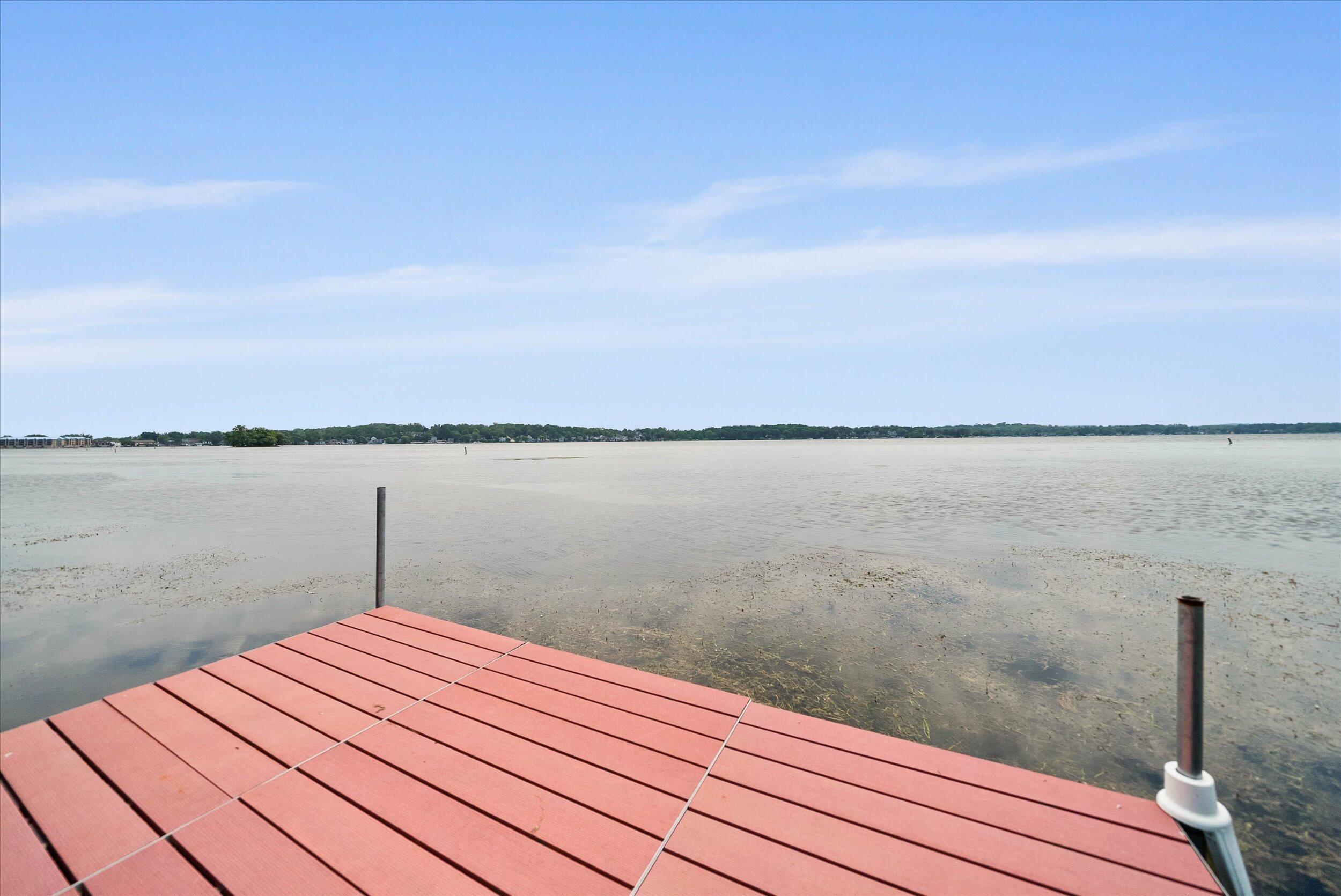 Wisconsin Lake Home for sale (MLS#: 1923887) at 620  Kopmeier Dr, in Pewaukee, Wisconsin. (34 of 48)