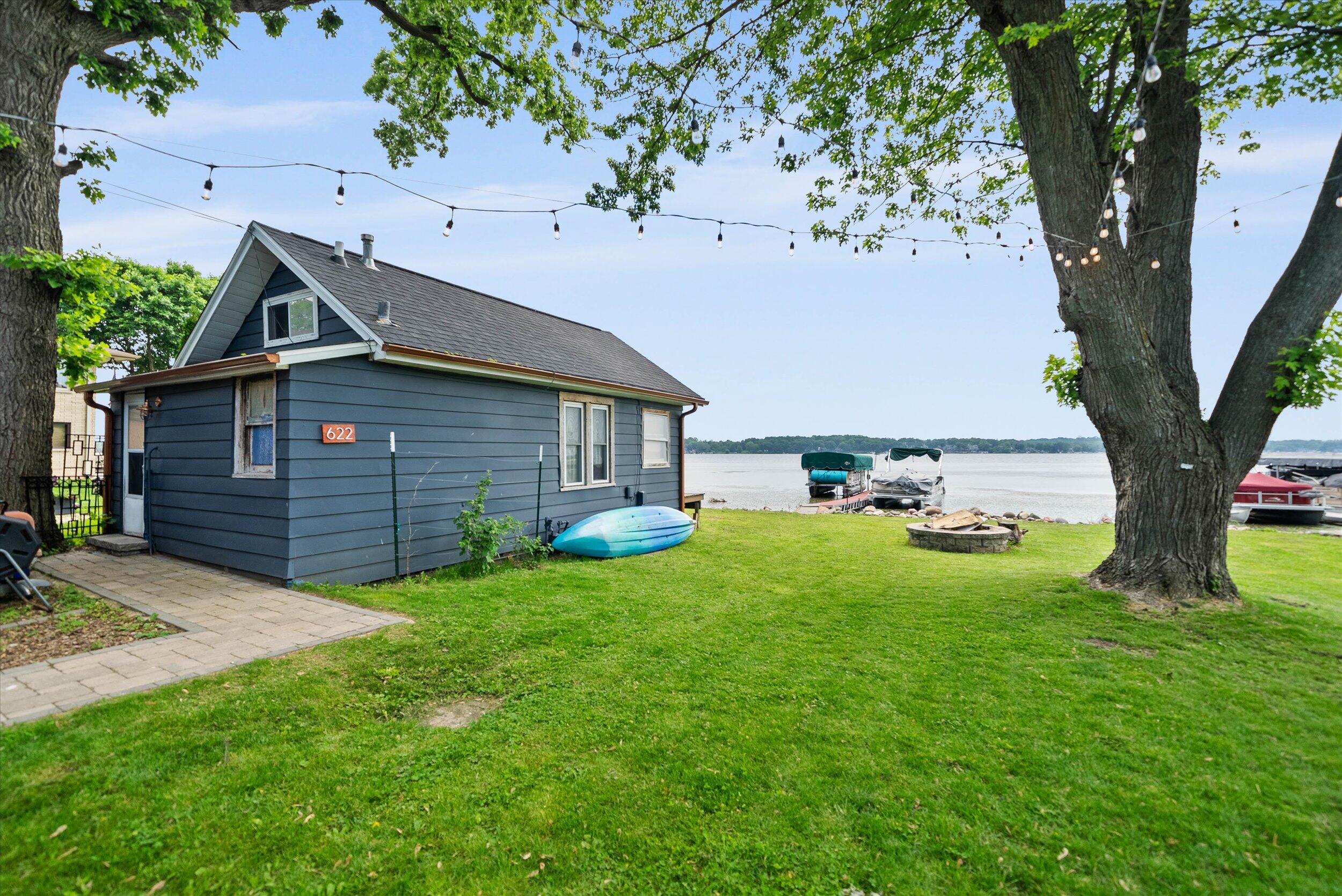 Wisconsin Lake Home for sale (MLS#: 1923887) at 620  Kopmeier Dr, in Pewaukee, Wisconsin. (37 of 48)