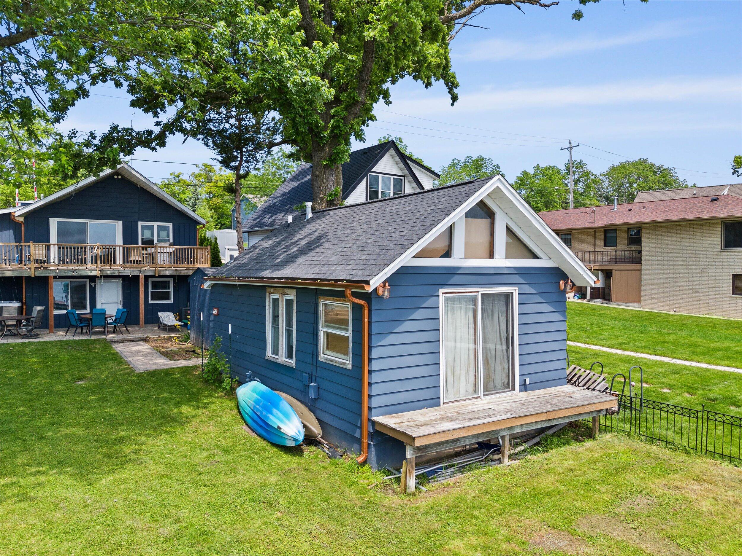 Wisconsin Lake Home for sale (MLS#: 1923887) at 620  Kopmeier Dr, in Pewaukee, Wisconsin. (38 of 48)