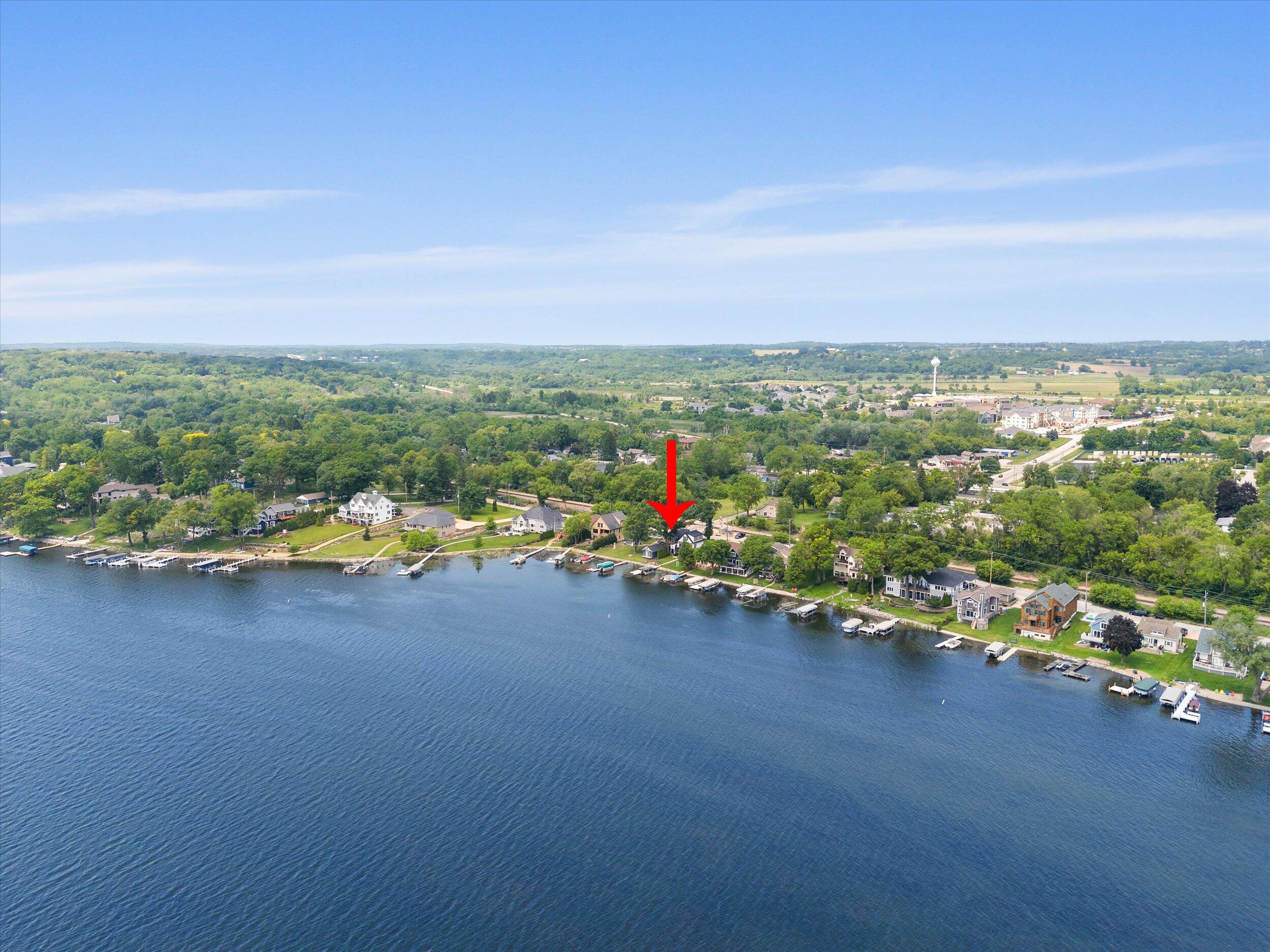 Wisconsin Lake Home for sale (MLS#: 1923887) at 620  Kopmeier Dr, in Pewaukee, Wisconsin. (41 of 48)