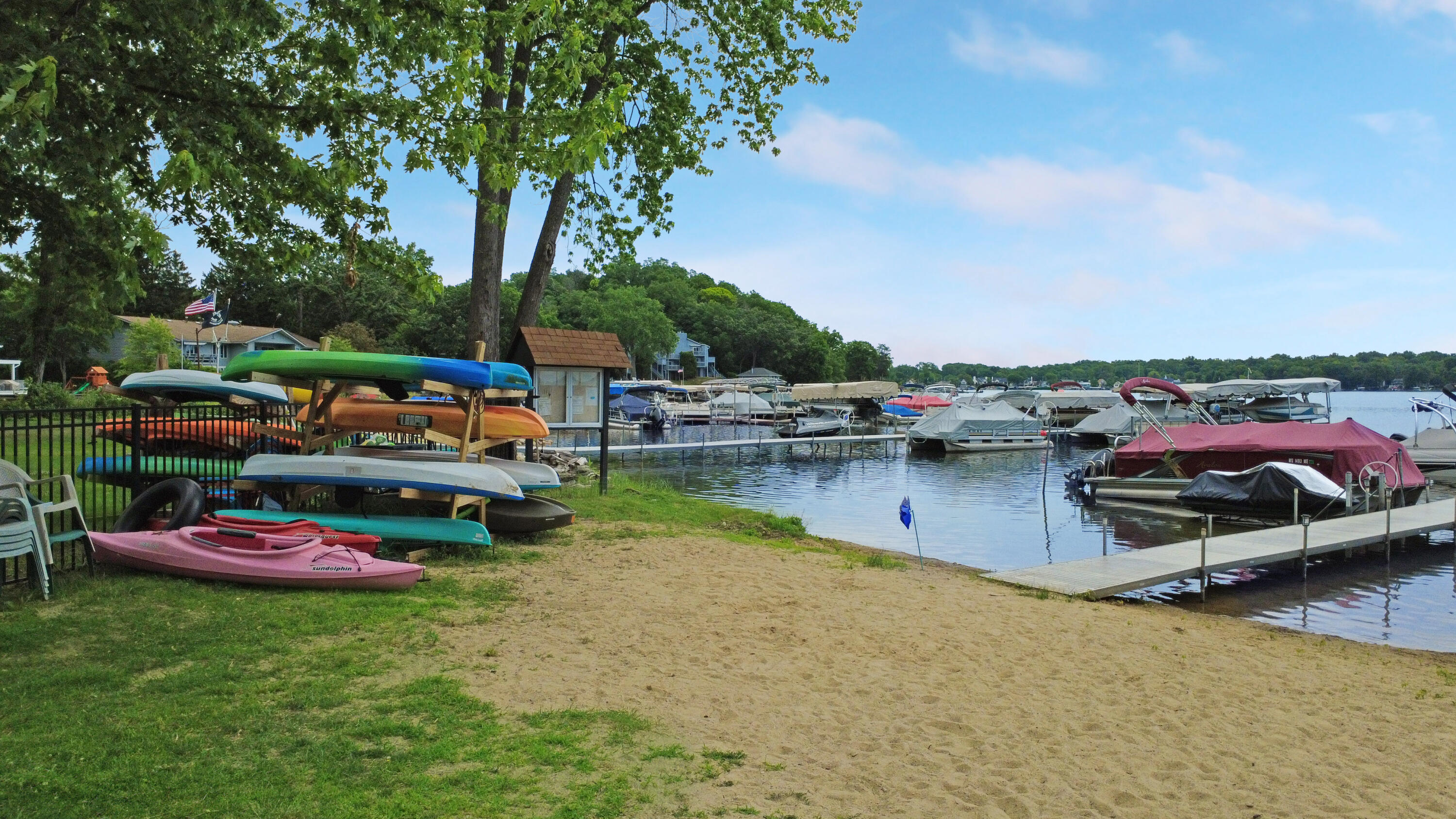 Wisconsin Lake Home for sale (MLS#: 1923923) at 332  Oak Ridge Dr, in Twin Lakes, Wisconsin. (23 of 27)