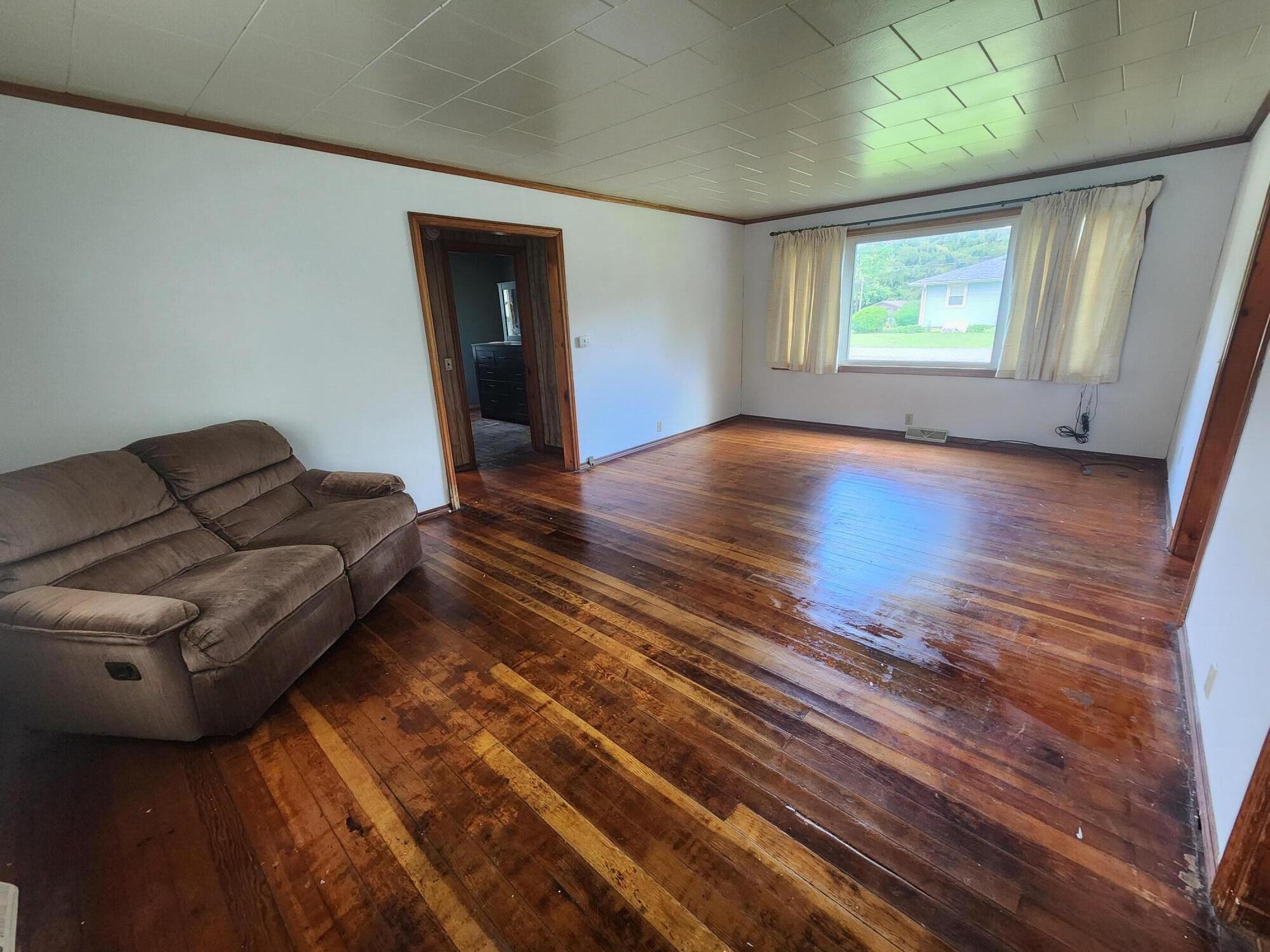 Wisconsin Lake Home for sale (MLS#: 1924021) at N1247  Highland Dr, in Bloomfield, Wisconsin. (13 of 24)