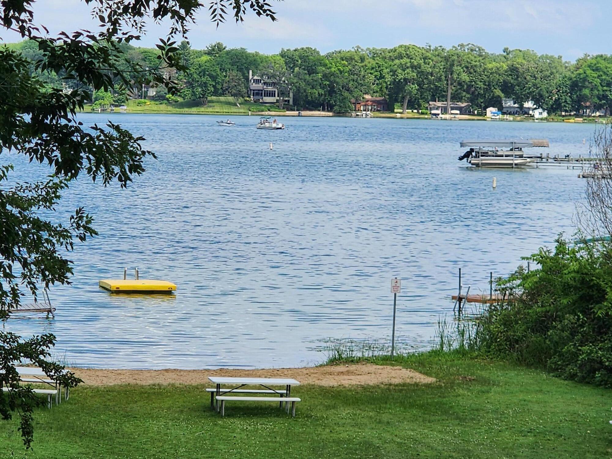Wisconsin Lake Home for sale (MLS#: 1924021) at N1247  Highland Dr, in Bloomfield, Wisconsin. (23 of 24)