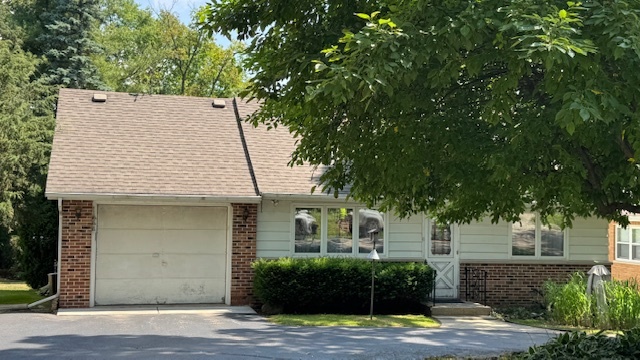 Wisconsin Lake Home for sale (MLS#: 1924035) at 33826 S Lakeshore Dr, in Burlington, Wisconsin. (7 of 42)