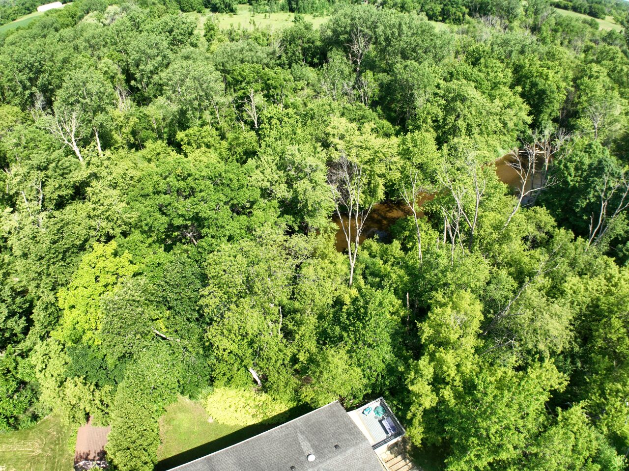 Wisconsin Lake Home for sale (MLS#: 1924056) at 4927  Kings Cove Rd, in Caledonia, Wisconsin. (2 of 40)