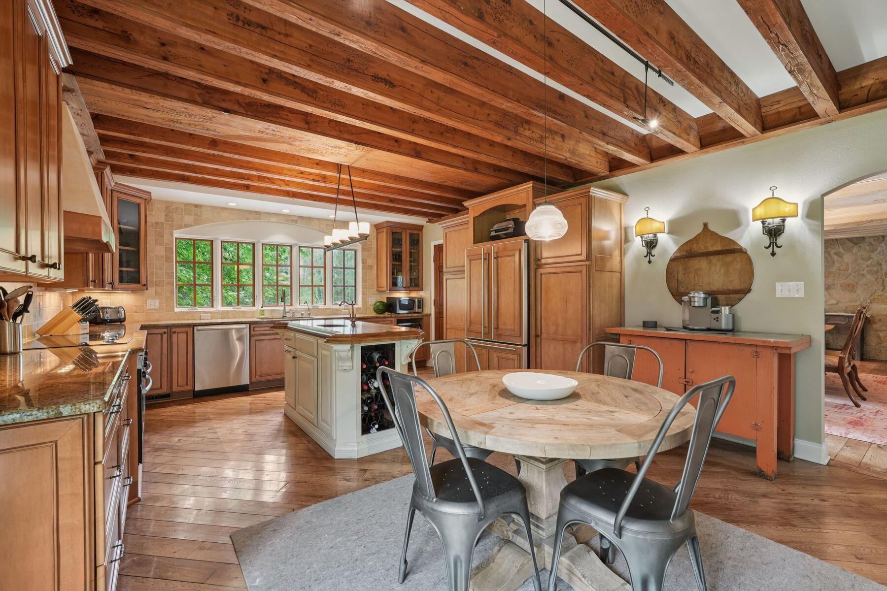 Wisconsin Lake Home for sale (MLS#: 1924103) at 1385 E Sauk Rd, in Grafton, Wisconsin. (13 of 40)