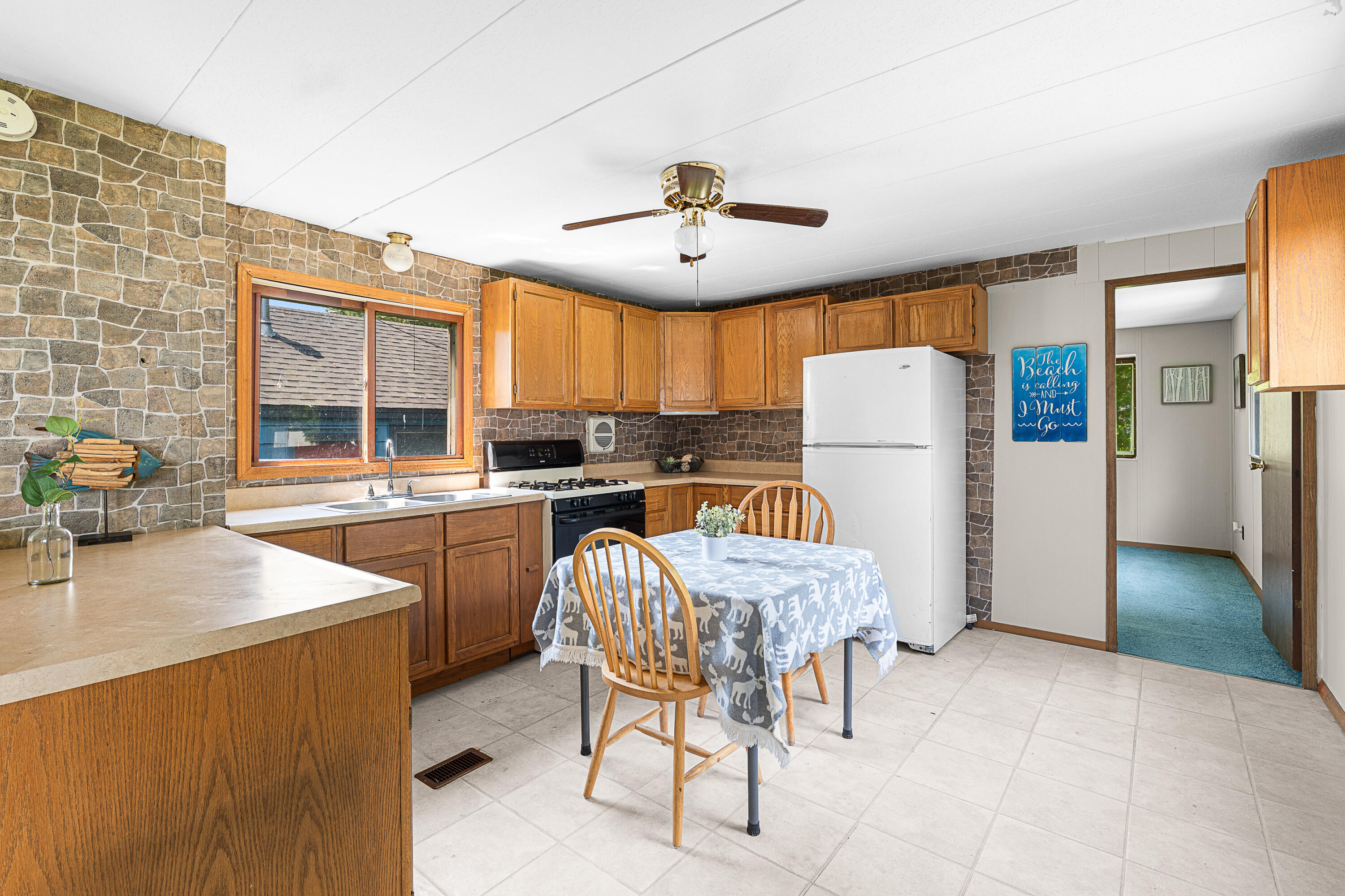 Wisconsin Lake Home for sale (MLS#: 1924152) at W9475  Stone Ledge Rd, in Westford, Wisconsin. (12 of 31)