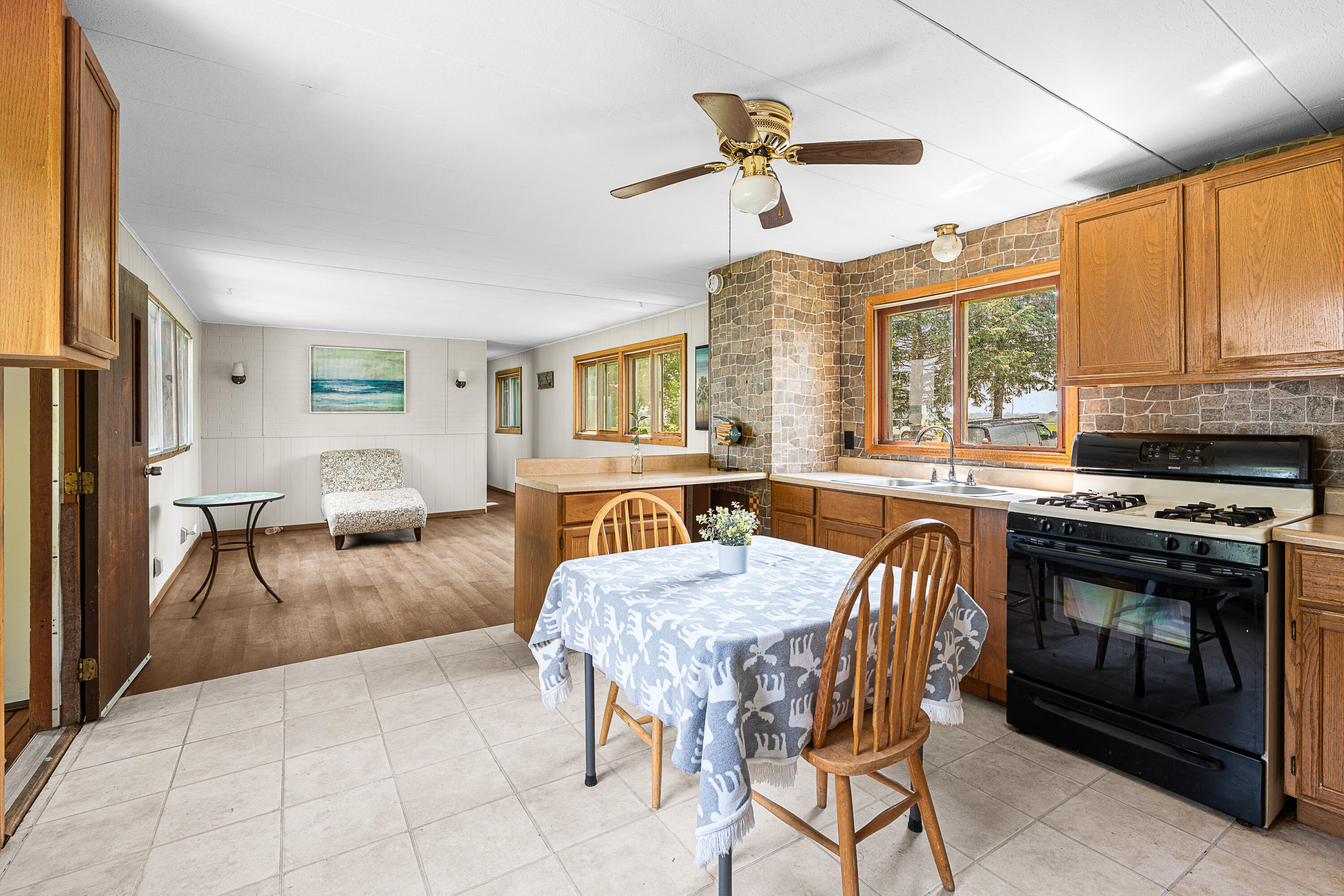 Wisconsin Lake Home for sale (MLS#: 1924152) at W9475  Stone Ledge Rd, in Westford, Wisconsin. (14 of 31)