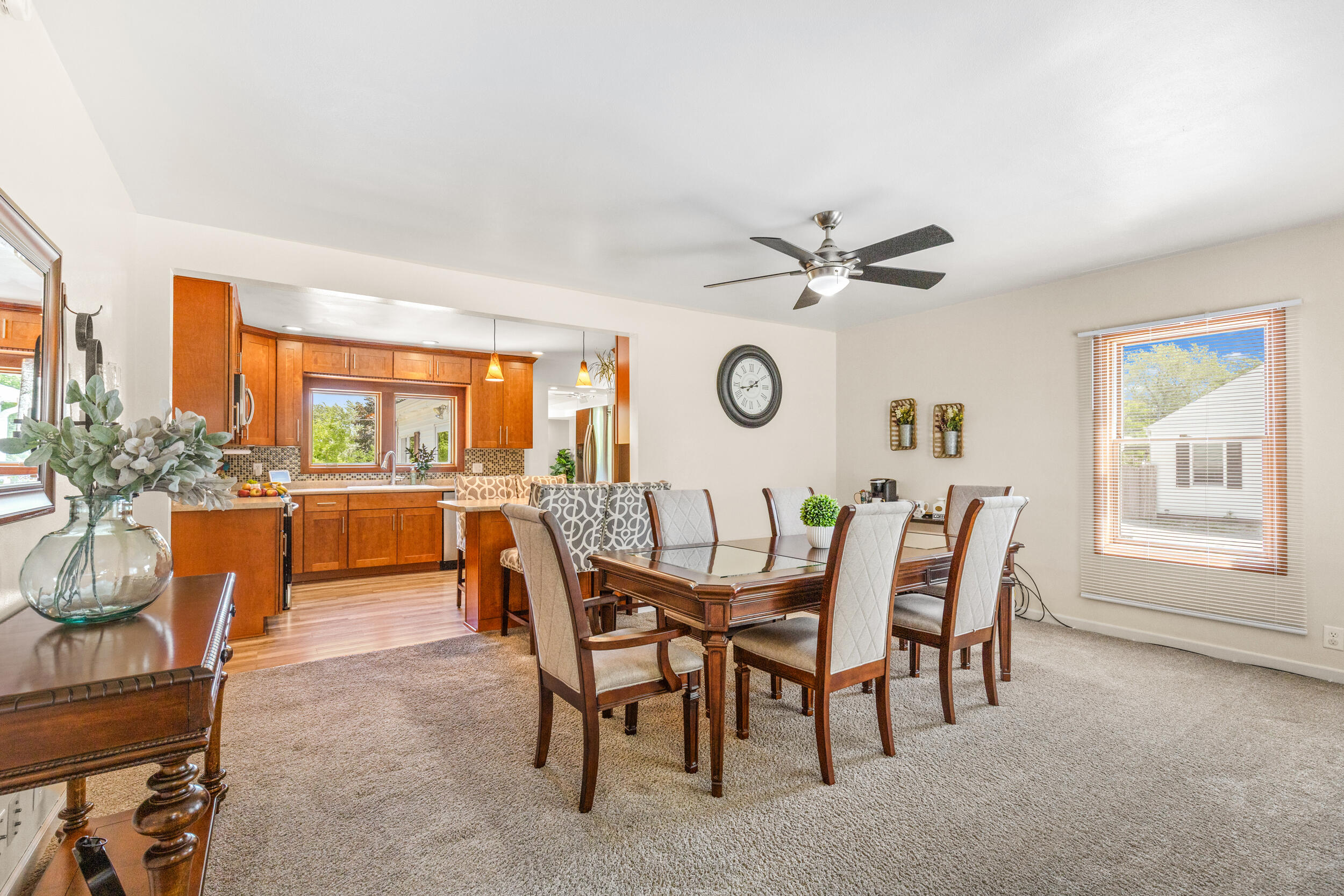 Wisconsin Lake Home for sale (MLS#: 1924162) at 7015  Cliffside Dr, in Caledonia, Wisconsin. (11 of 34)