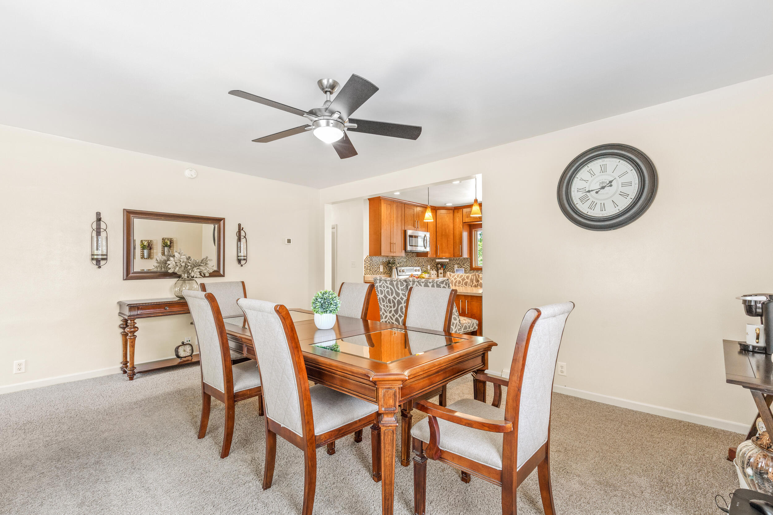 Wisconsin Lake Home for sale (MLS#: 1924162) at 7015  Cliffside Dr, in Caledonia, Wisconsin. (12 of 34)
