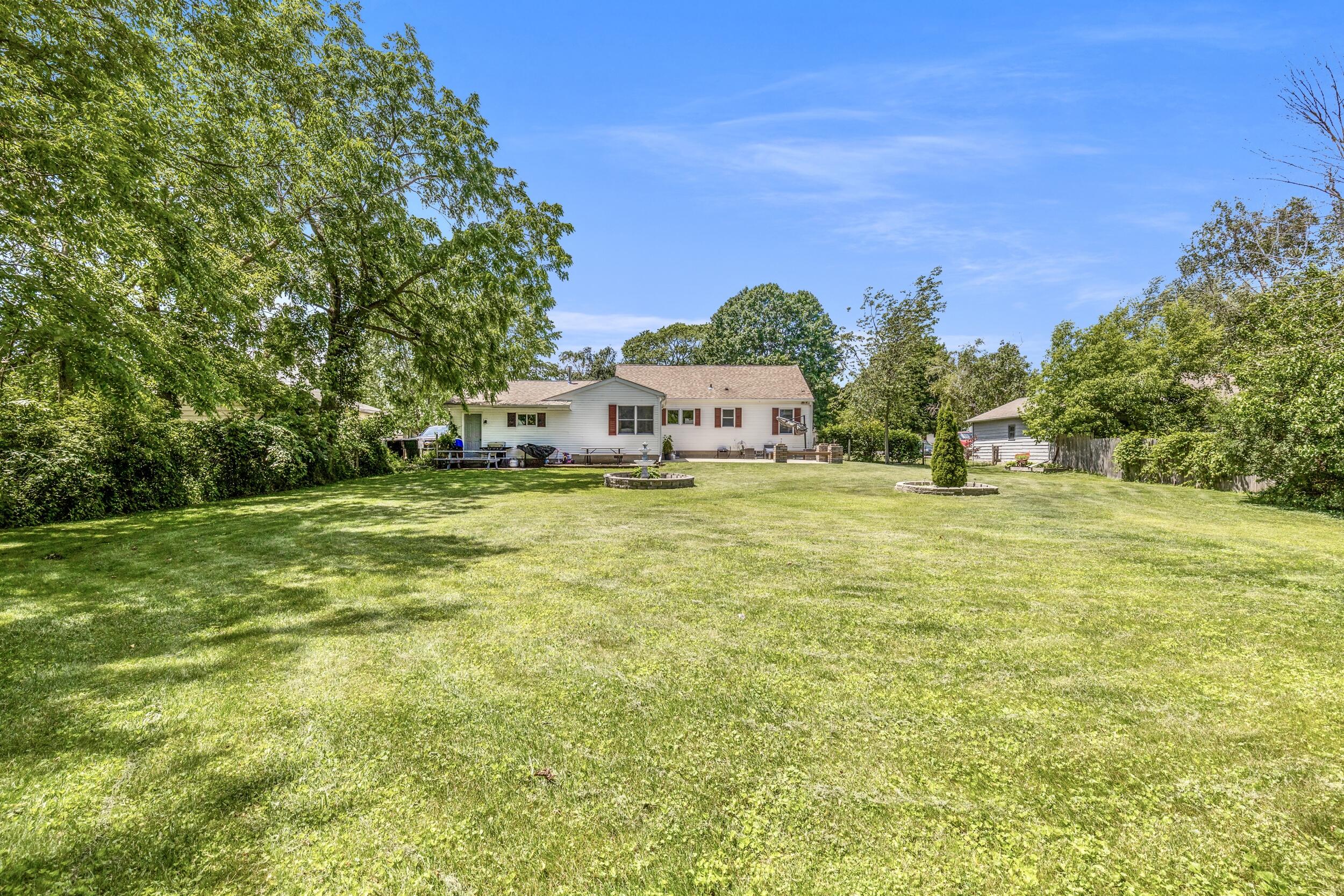Wisconsin Lake Home for sale (MLS#: 1924162) at 7015  Cliffside Dr, in Caledonia, Wisconsin. (25 of 34)