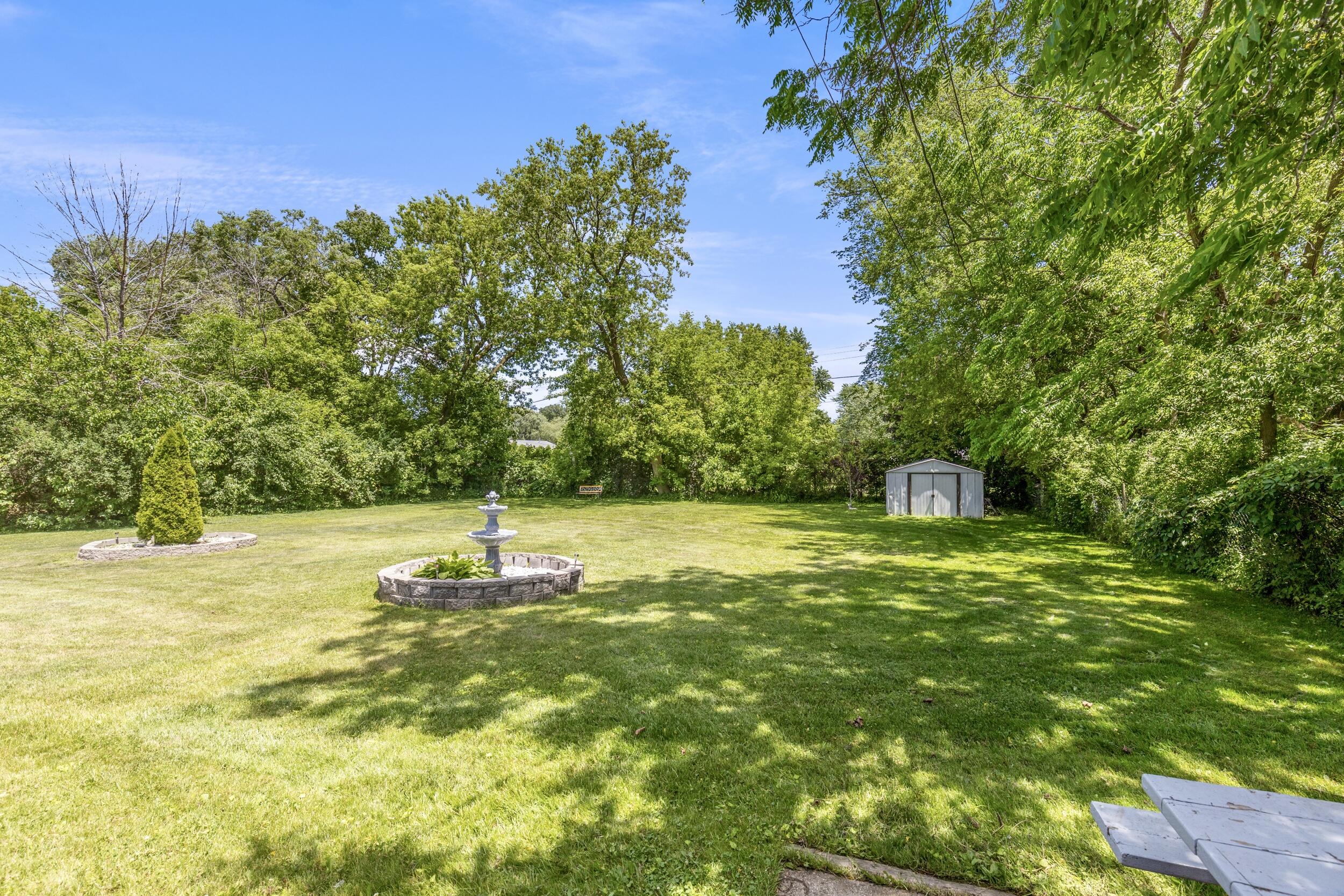 Wisconsin Lake Home for sale (MLS#: 1924162) at 7015  Cliffside Dr, in Caledonia, Wisconsin. (26 of 34)