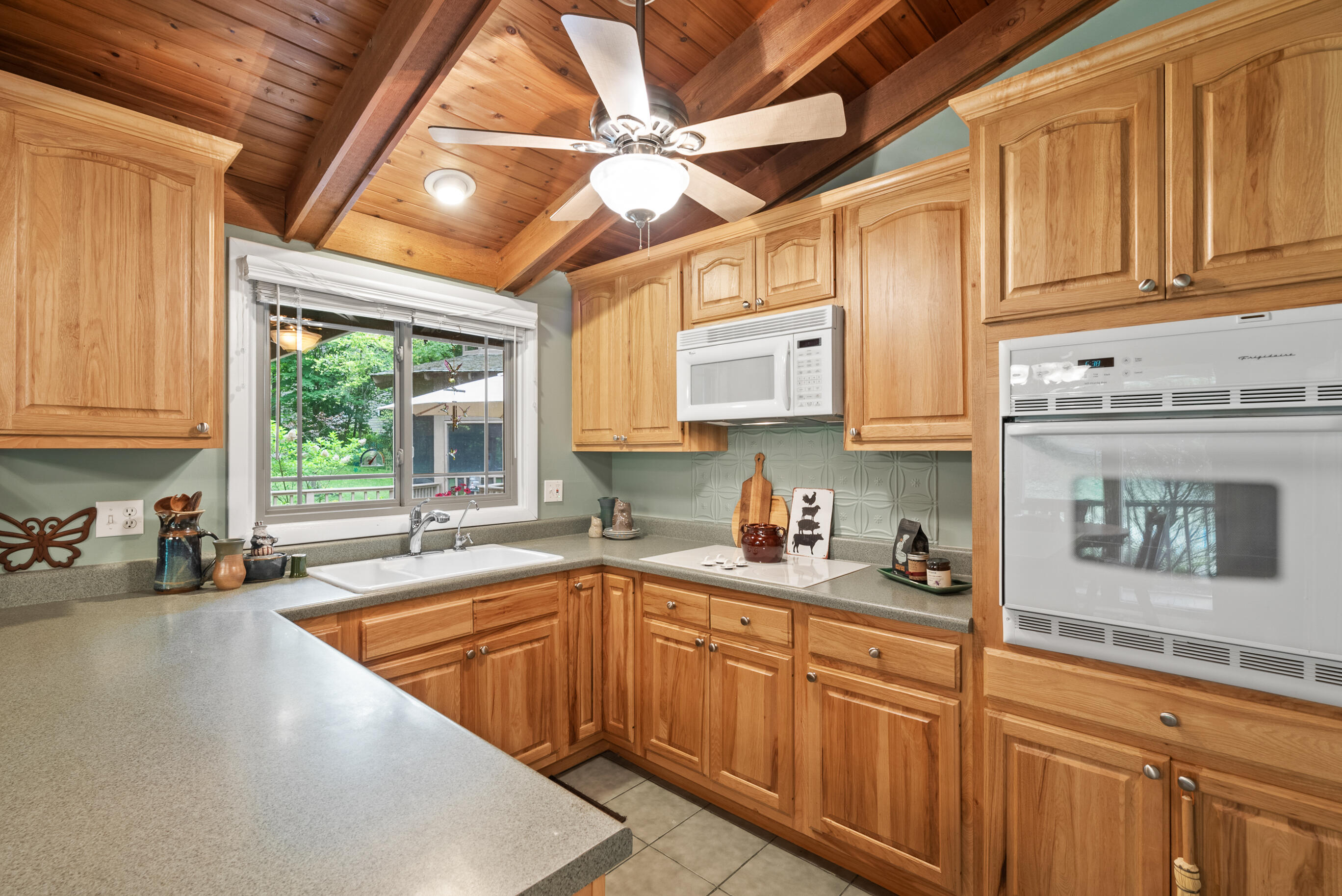 Wisconsin Lake Home for sale (MLS#: 1924257) at N2831  Wildwood Dr, in Geneva, Wisconsin. (2 of 37)