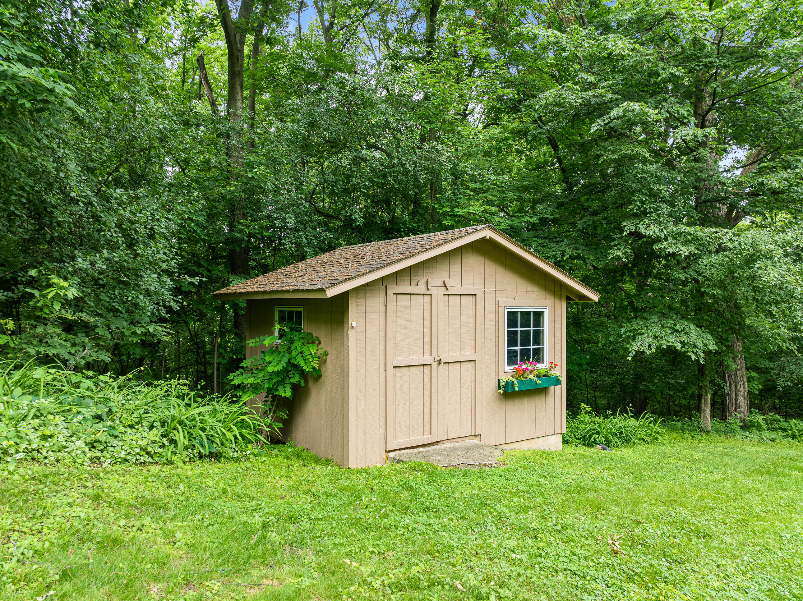Wisconsin Lake Home for sale (MLS#: 1924257) at N2831  Wildwood Dr, in Geneva, Wisconsin. (20 of 37)