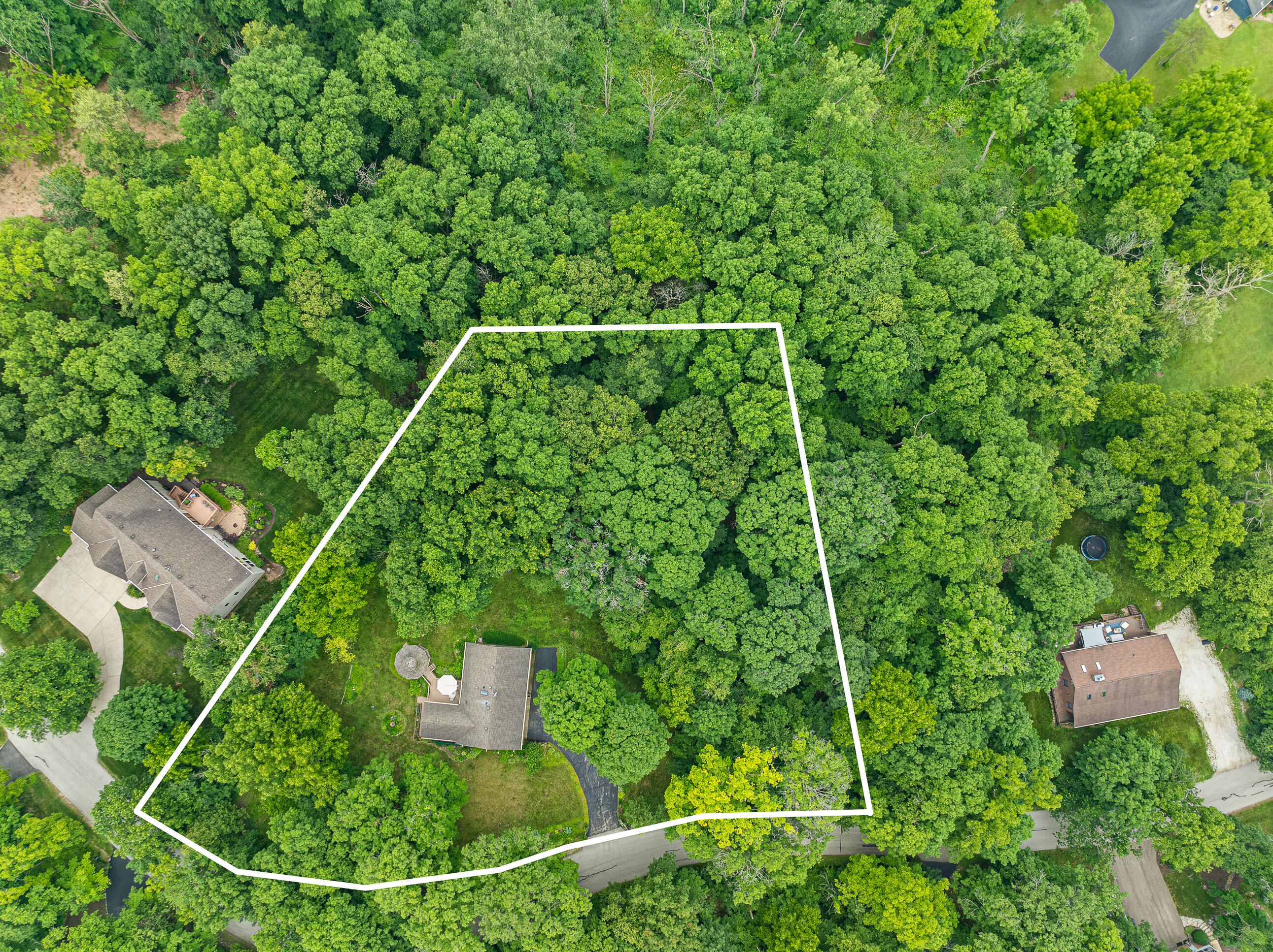 Wisconsin Lake Home for sale (MLS#: 1924257) at N2831  Wildwood Dr, in Geneva, Wisconsin. (32 of 37)