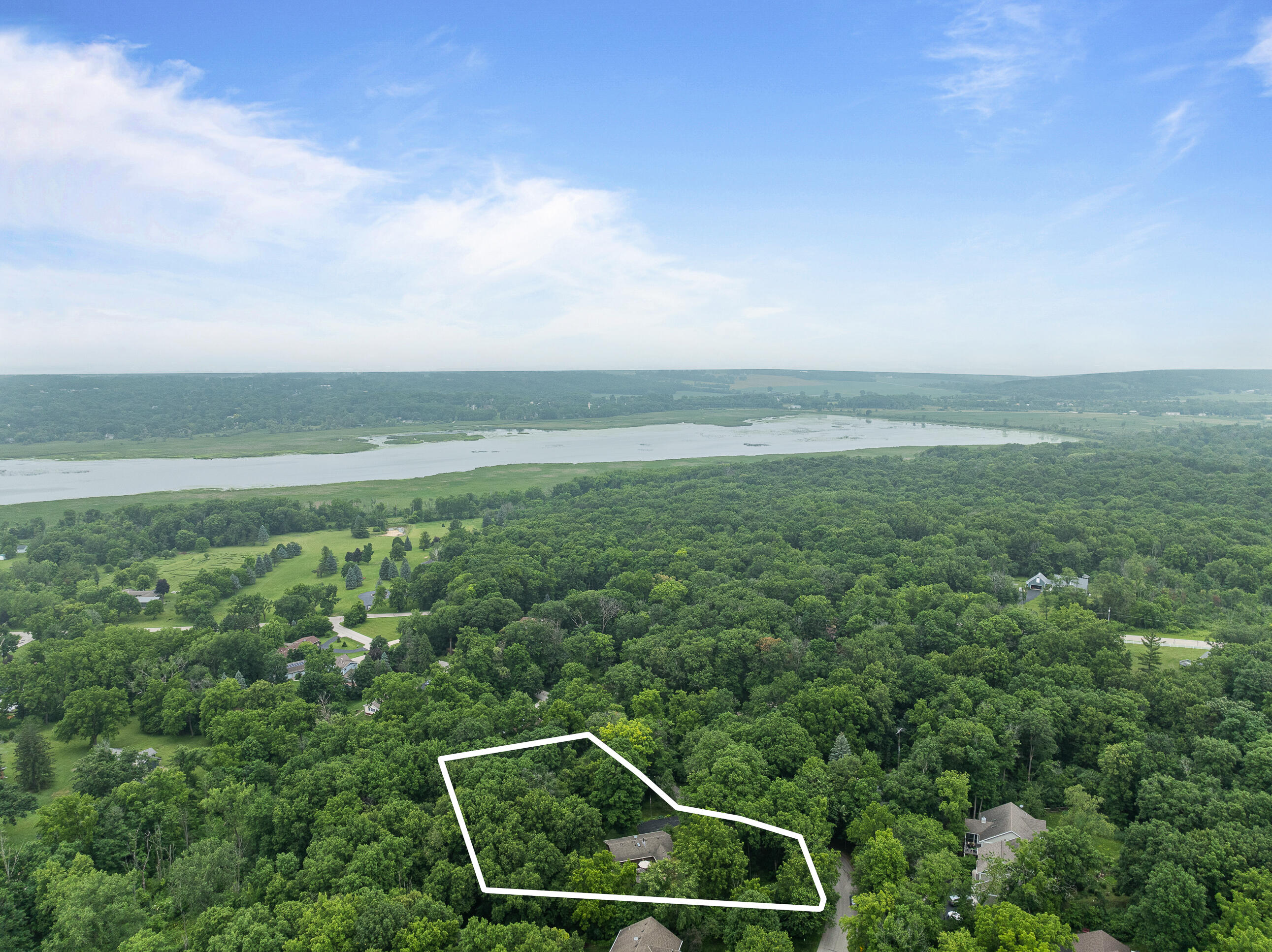 Wisconsin Lake Home for sale (MLS#: 1924257) at N2831  Wildwood Dr, in Geneva, Wisconsin. (33 of 37)