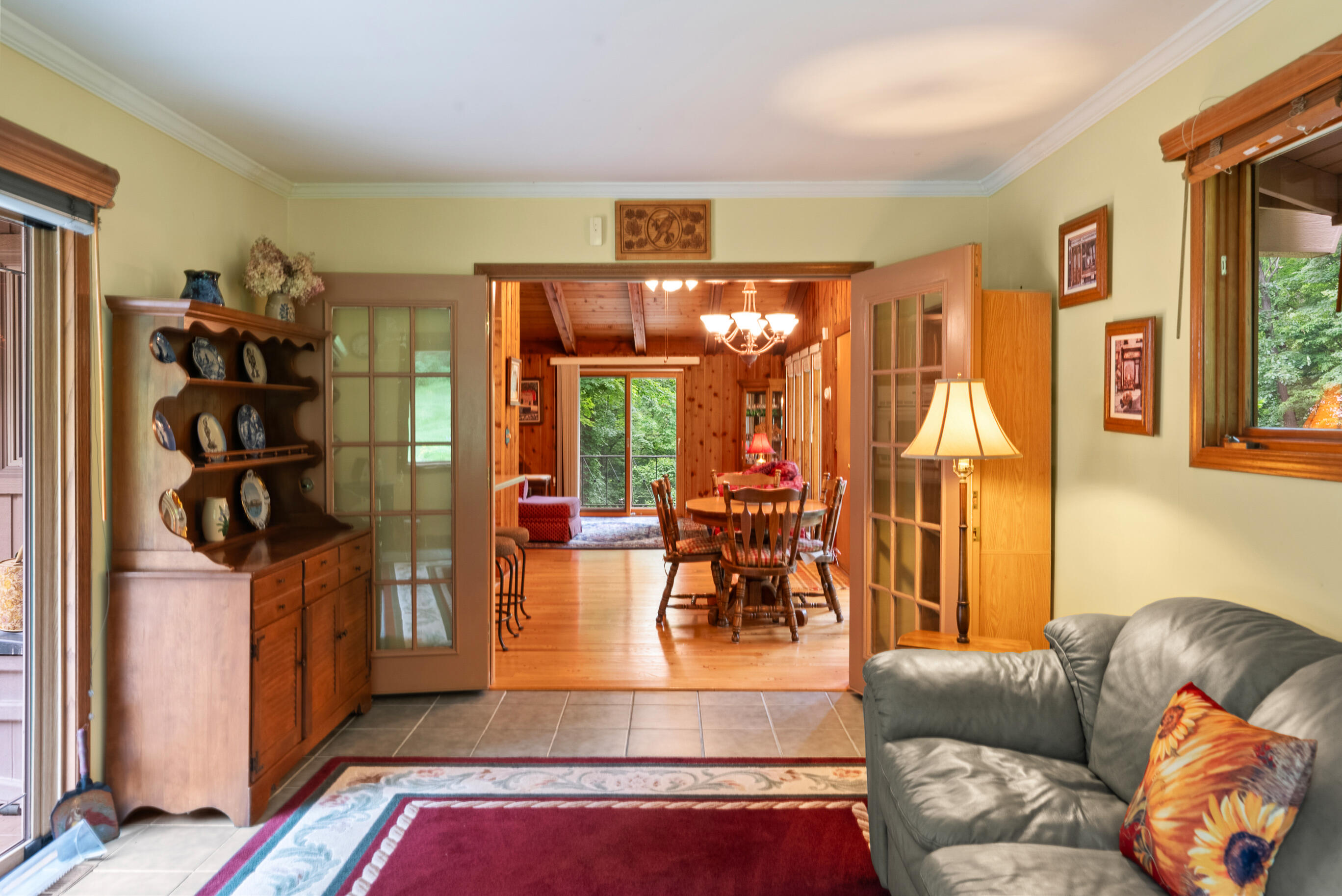 Wisconsin Lake Home for sale (MLS#: 1924257) at N2831  Wildwood Dr, in Geneva, Wisconsin. (6 of 37)