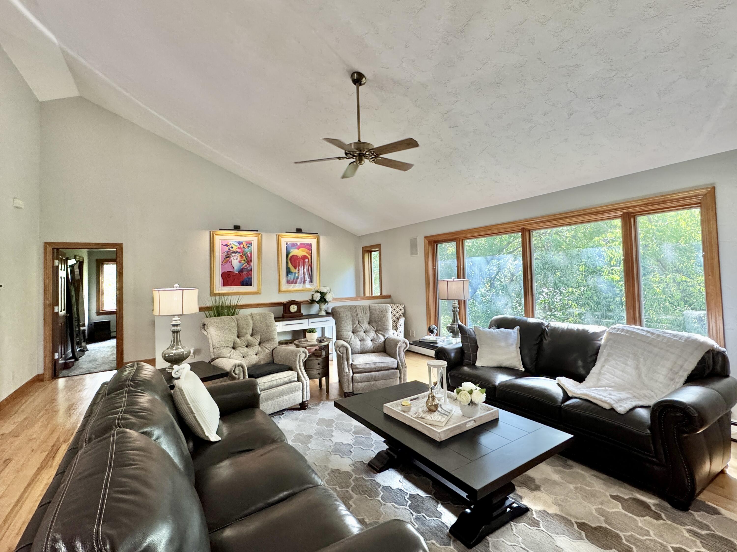 Wisconsin Lake Home for sale (MLS#: 1924380) at W2266  Kniep Rd, in Spring Prairie, Wisconsin. (16 of 25)