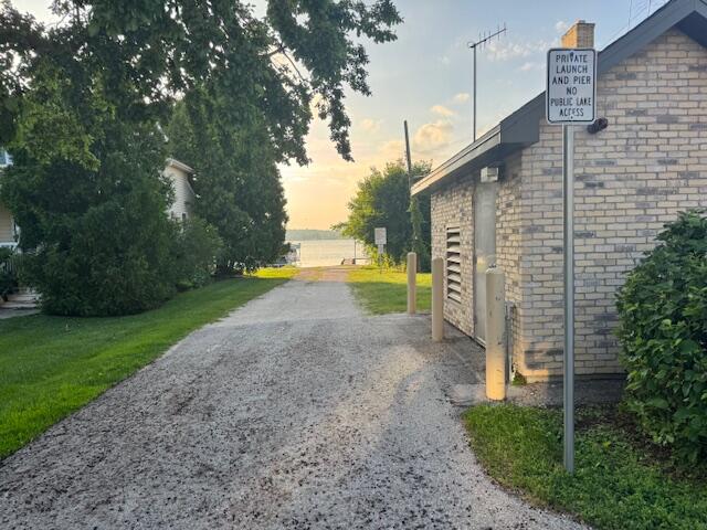 Wisconsin Lake Home for sale (MLS#: 1924389) at 524  Spring St, in Pewaukee, Wisconsin. (34 of 42)