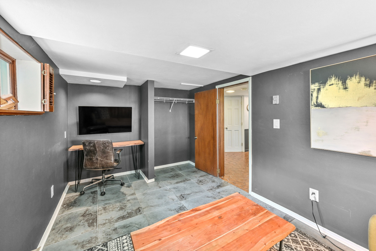 Wisconsin Lake Home for sale (MLS#: 1924393) at 456 W Wisconsin Ave, in Pewaukee, Wisconsin. (26 of 44)