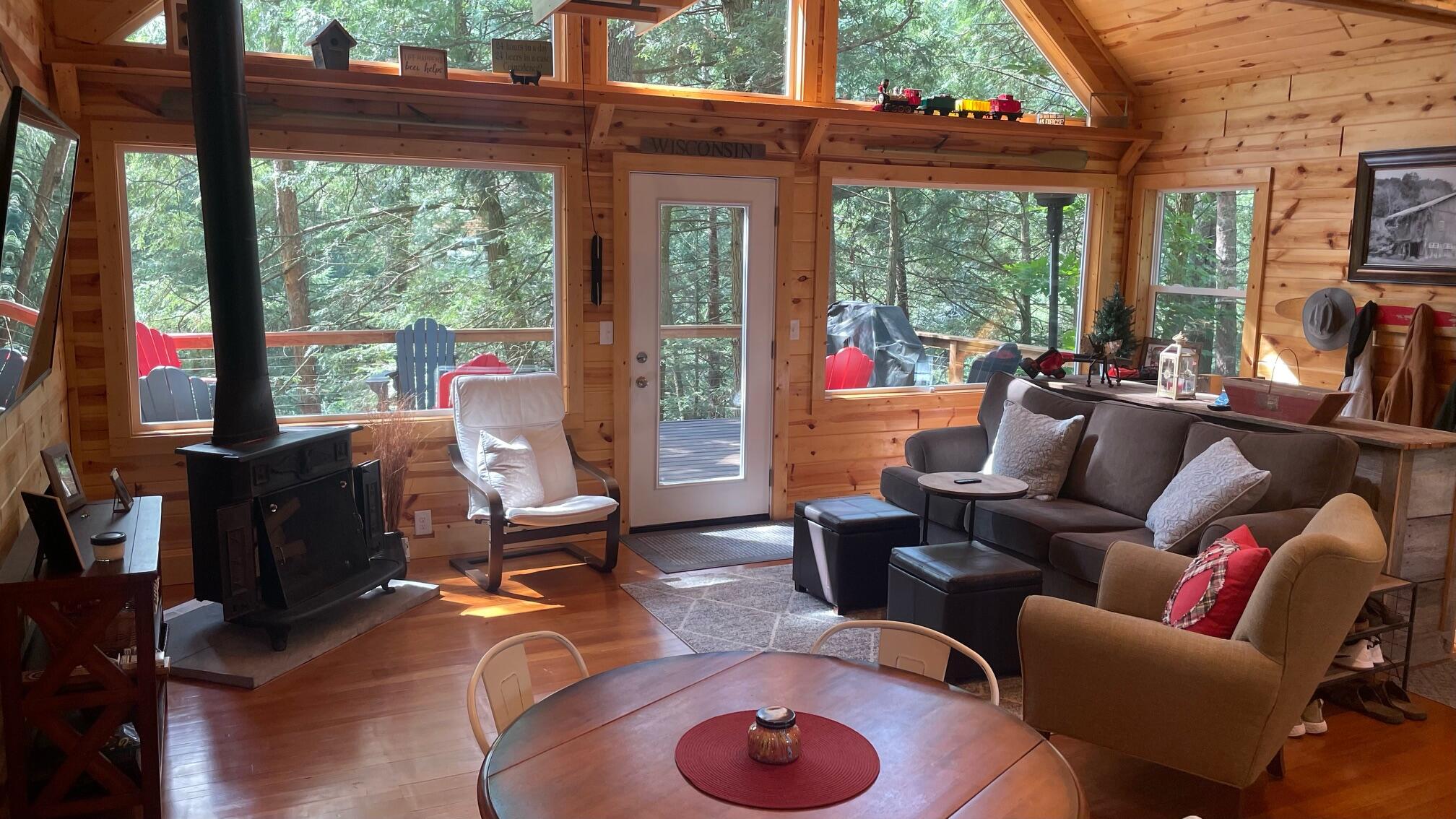 Wisconsin Lake Home for sale (MLS#: 1924487) at 311  Alcan Dr, in Lake Delton, Wisconsin. (7 of 28)