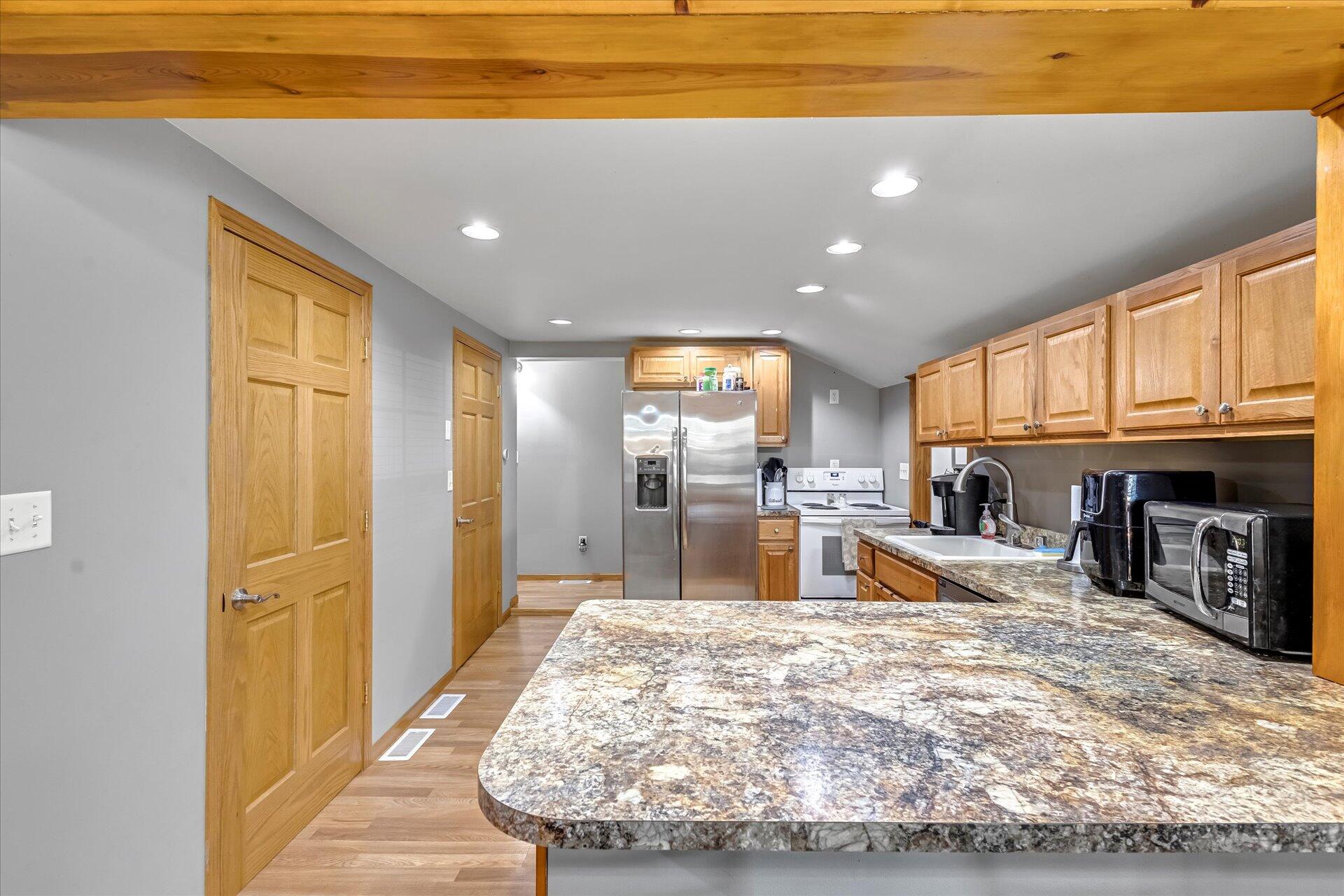 Wisconsin Lake Home for sale (MLS#: 1924565) at S102W34554  Lower Clarks Park Rd, in Eagle, Wisconsin. (7 of 26)
