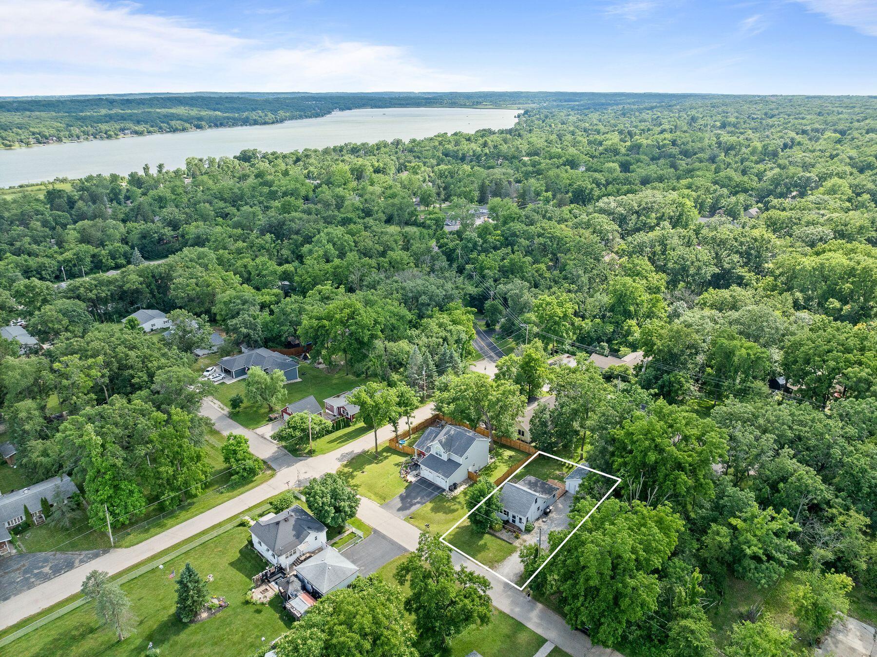Wisconsin Lake Home for sale (MLS#: 1924592) at N3335  University Rd, in Geneva, Wisconsin. (2 of 34)