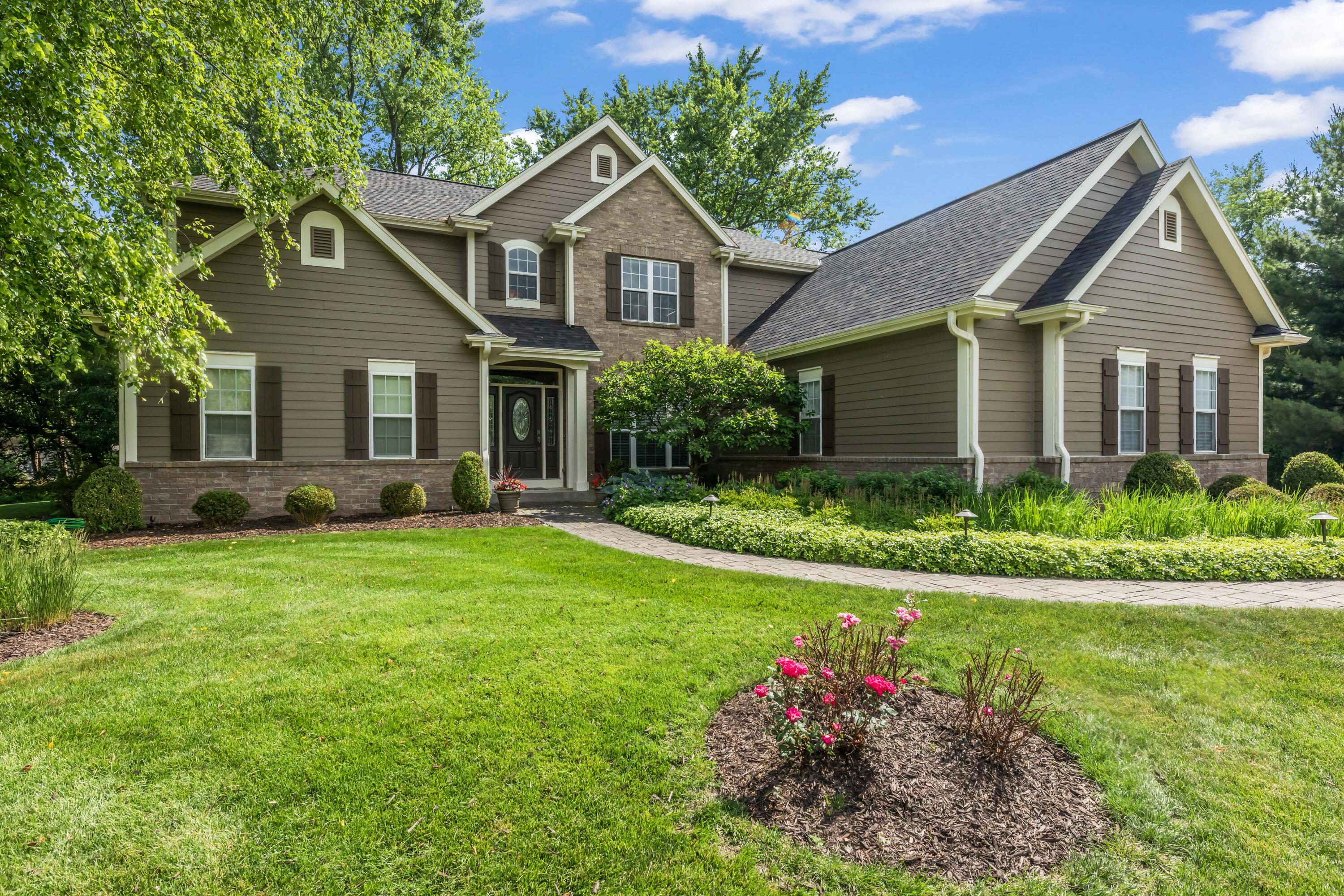 Wisconsin Lake Home for sale (MLS#: 1924656) at W340N6203  Breezy Point Rd, in Oconomowoc, Wisconsin. (2 of 56)