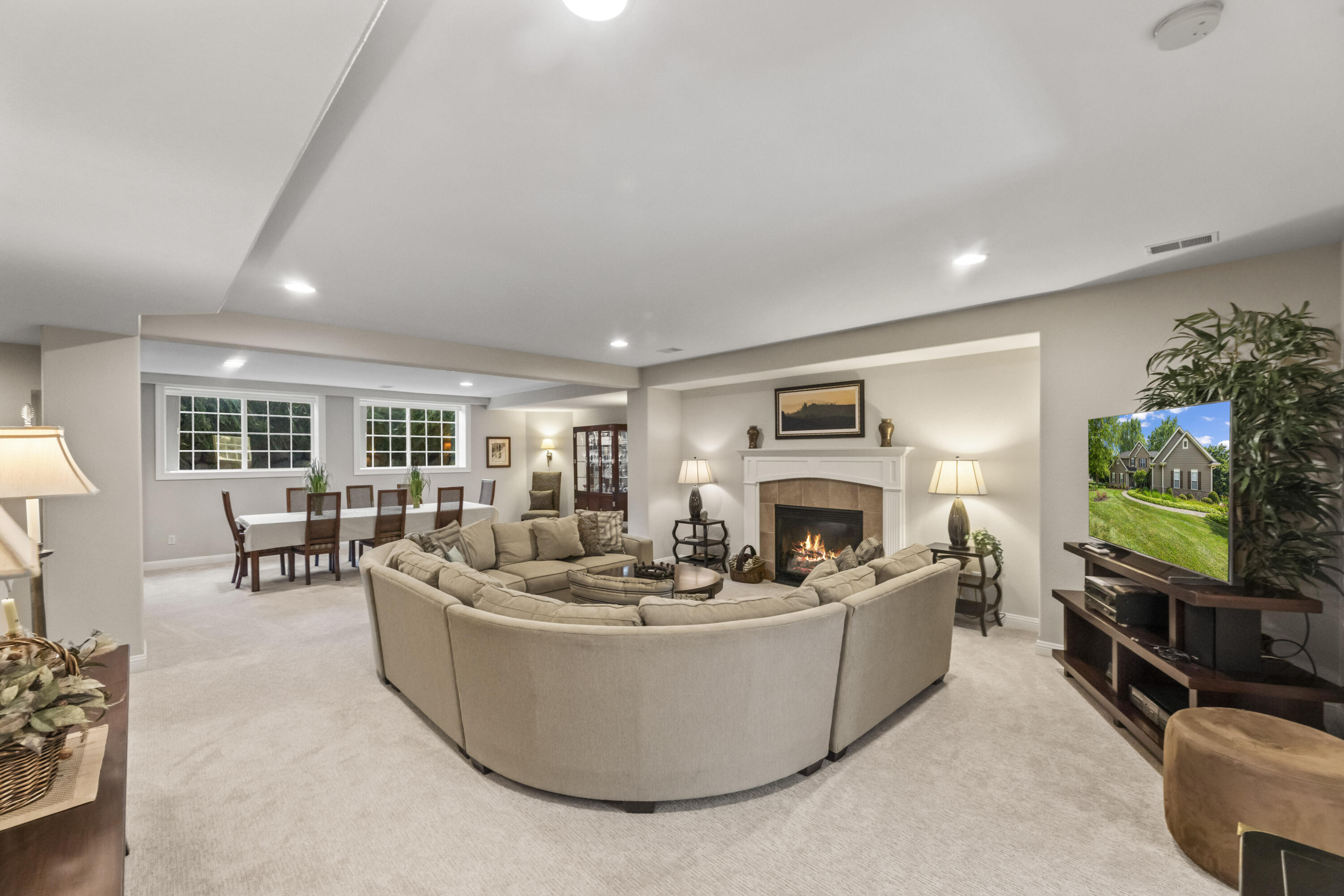 Wisconsin Lake Home for sale (MLS#: 1924656) at W340N6203  Breezy Point Rd, in Oconomowoc, Wisconsin. (23 of 56)
