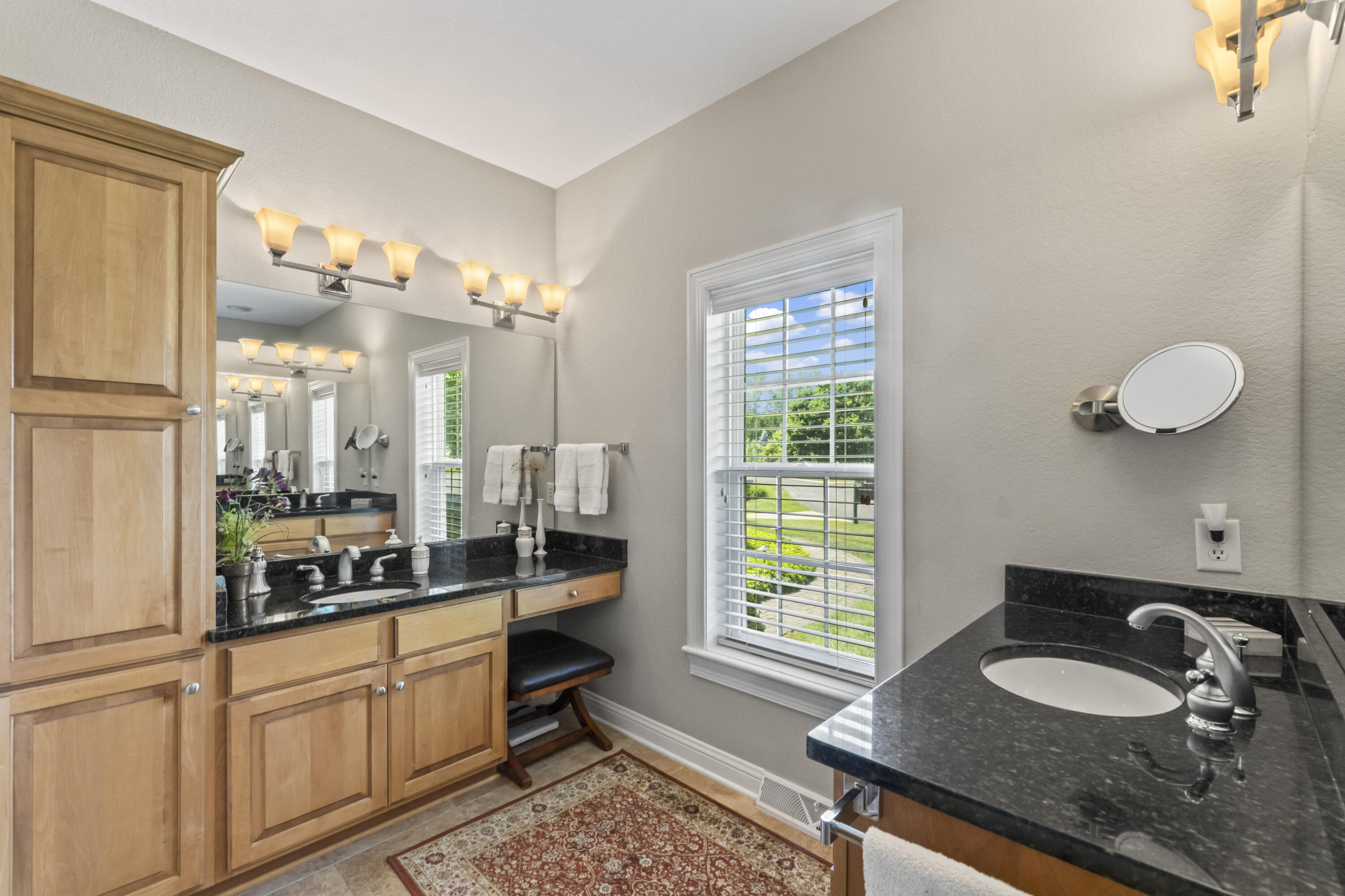 Wisconsin Lake Home for sale (MLS#: 1924656) at W340N6203  Breezy Point Rd, in Oconomowoc, Wisconsin. (28 of 56)