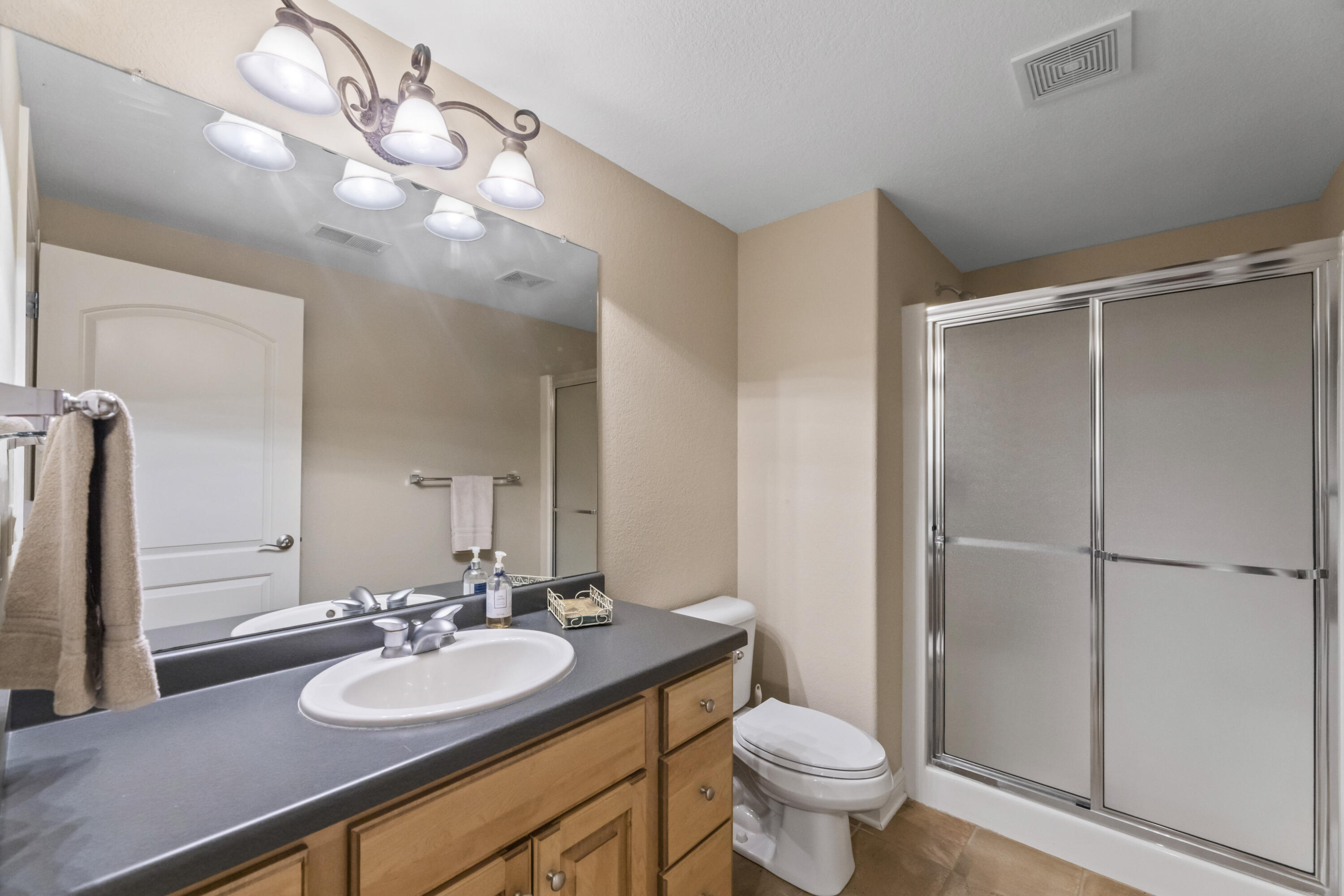 Wisconsin Lake Home for sale (MLS#: 1924656) at W340N6203  Breezy Point Rd, in Oconomowoc, Wisconsin. (41 of 56)