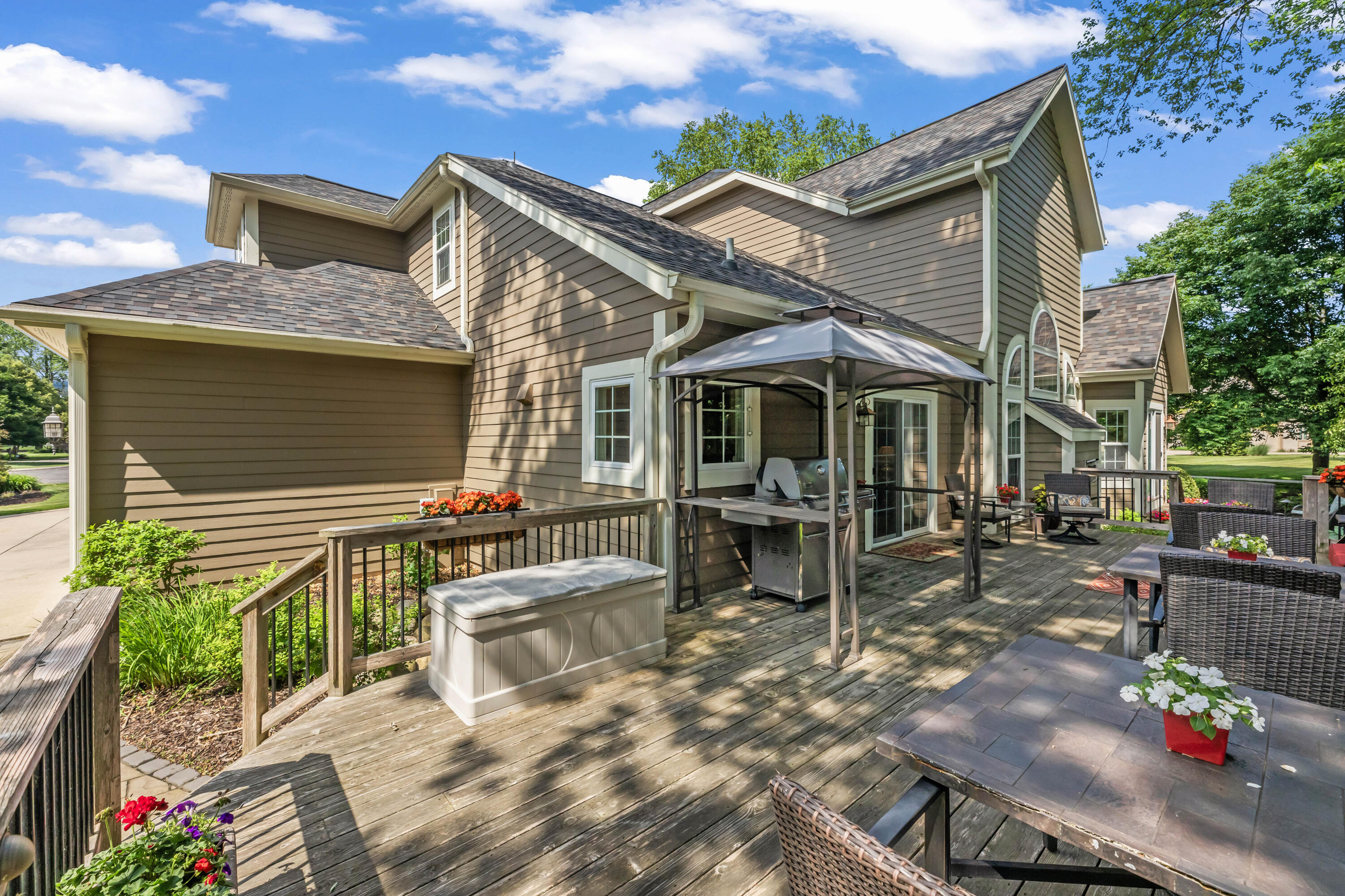 Wisconsin Lake Home for sale (MLS#: 1924656) at W340N6203  Breezy Point Rd, in Oconomowoc, Wisconsin. (43 of 56)