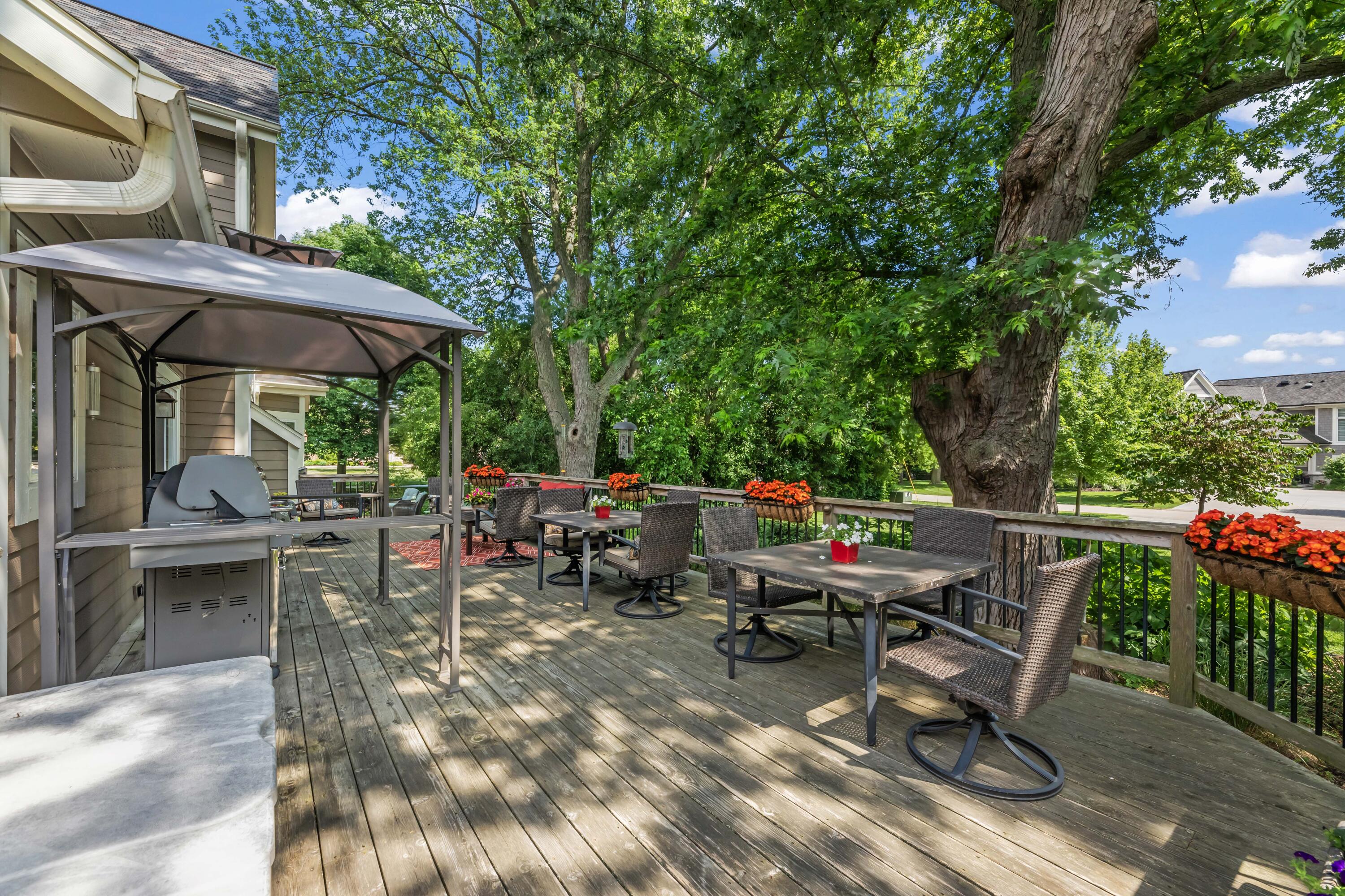 Wisconsin Lake Home for sale (MLS#: 1924656) at W340N6203  Breezy Point Rd, in Oconomowoc, Wisconsin. (44 of 56)