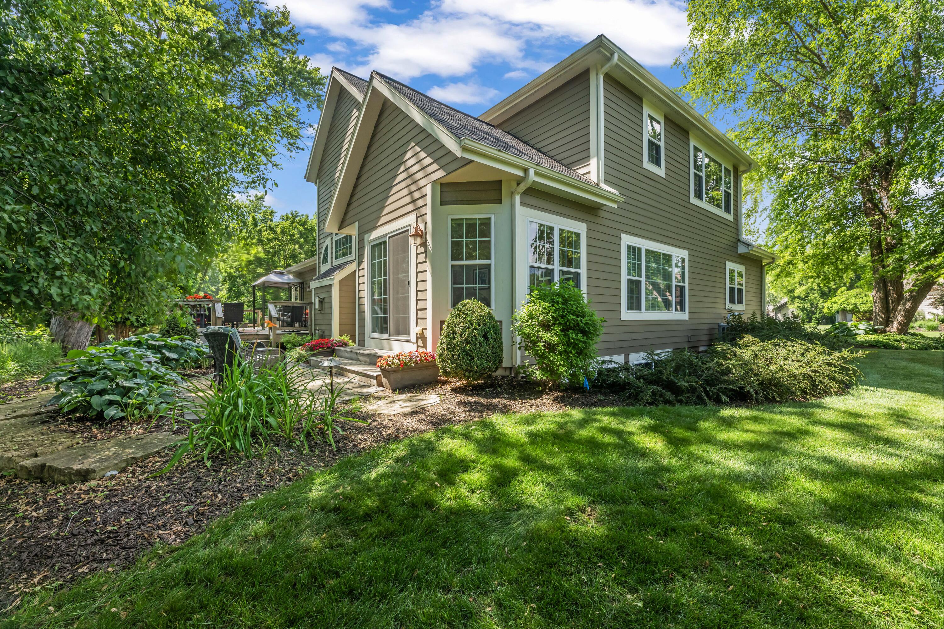Wisconsin Lake Home for sale (MLS#: 1924656) at W340N6203  Breezy Point Rd, in Oconomowoc, Wisconsin. (46 of 56)