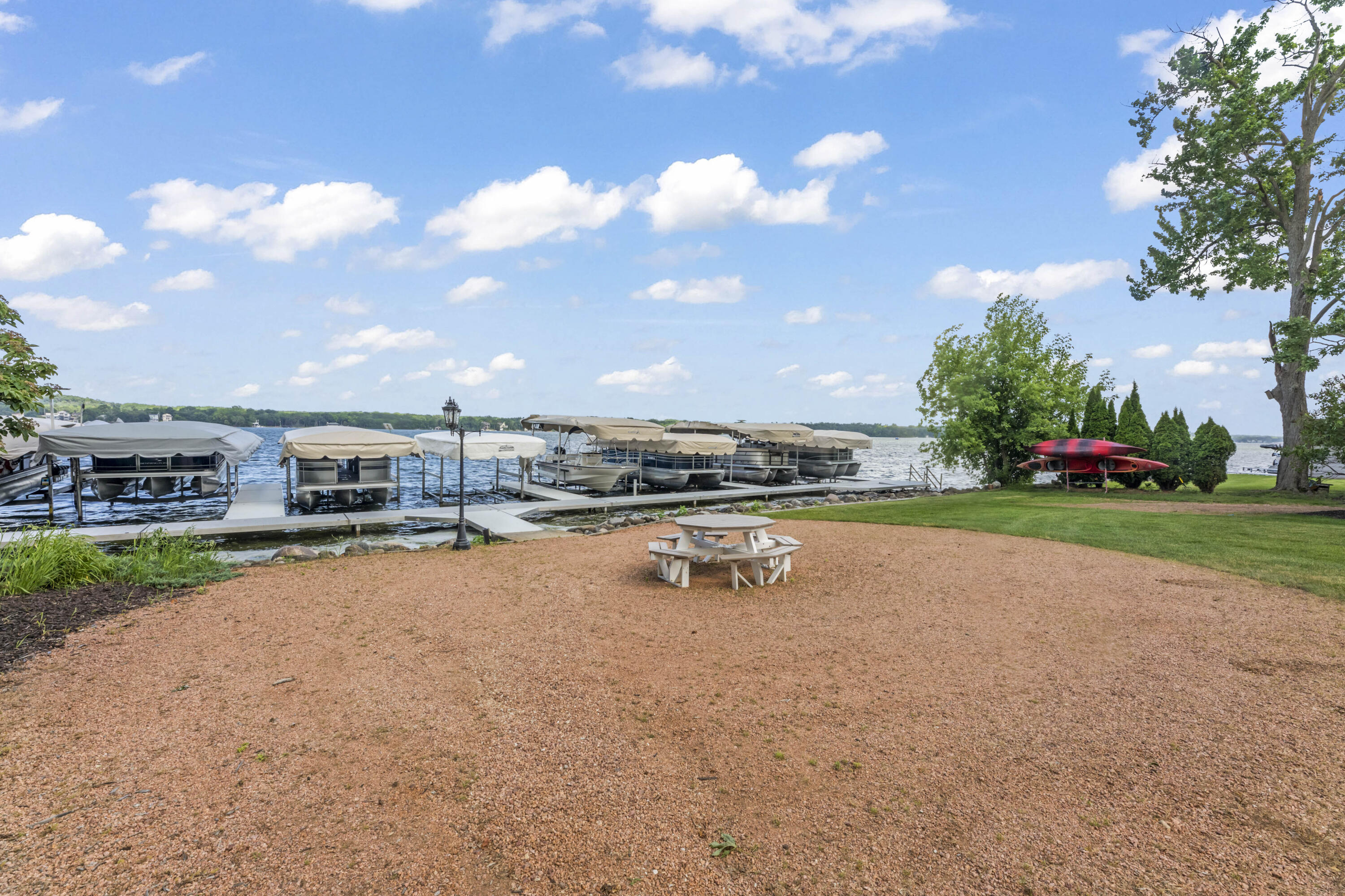 Wisconsin Lake Home for sale (MLS#: 1924656) at W340N6203  Breezy Point Rd, in Oconomowoc, Wisconsin. (54 of 56)