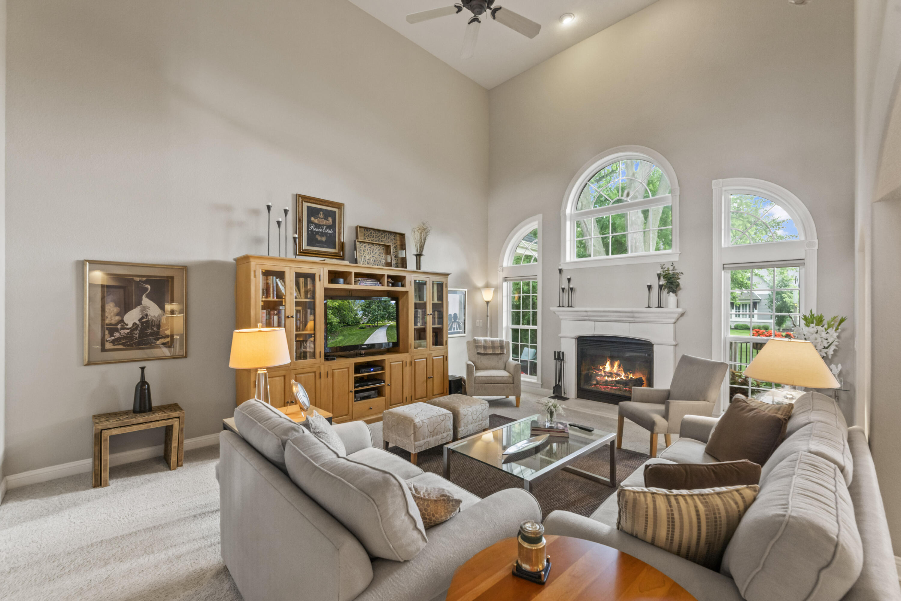Wisconsin Lake Home for sale (MLS#: 1924656) at W340N6203  Breezy Point Rd, in Oconomowoc, Wisconsin. (9 of 56)