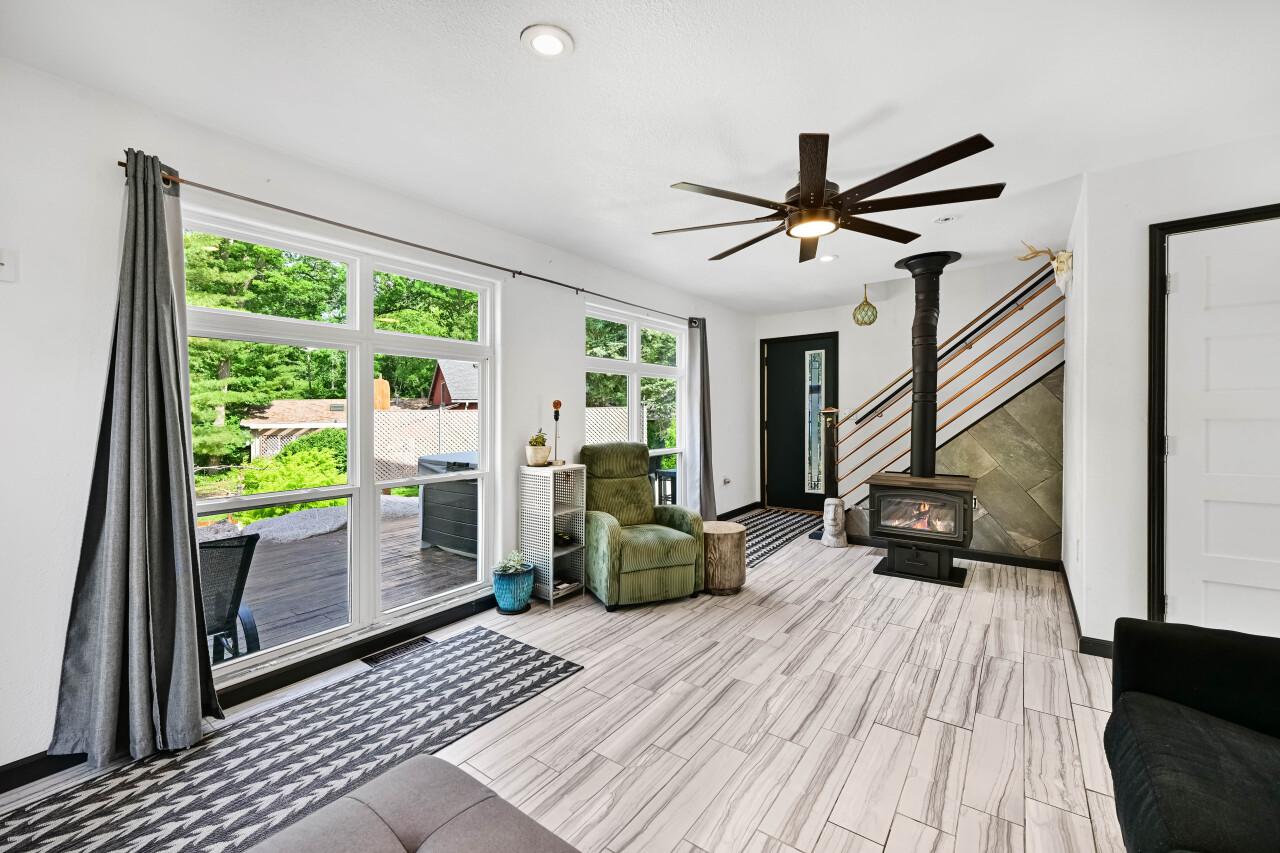Wisconsin Lake Home for sale (MLS#: 1924680) at 7930  Park St, in Burlington, Wisconsin. (11 of 43)