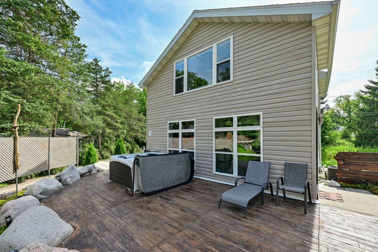 Wisconsin Lake Home for sale (MLS#: 1924680) at 7930  Park St, in Burlington, Wisconsin. (31 of 43)