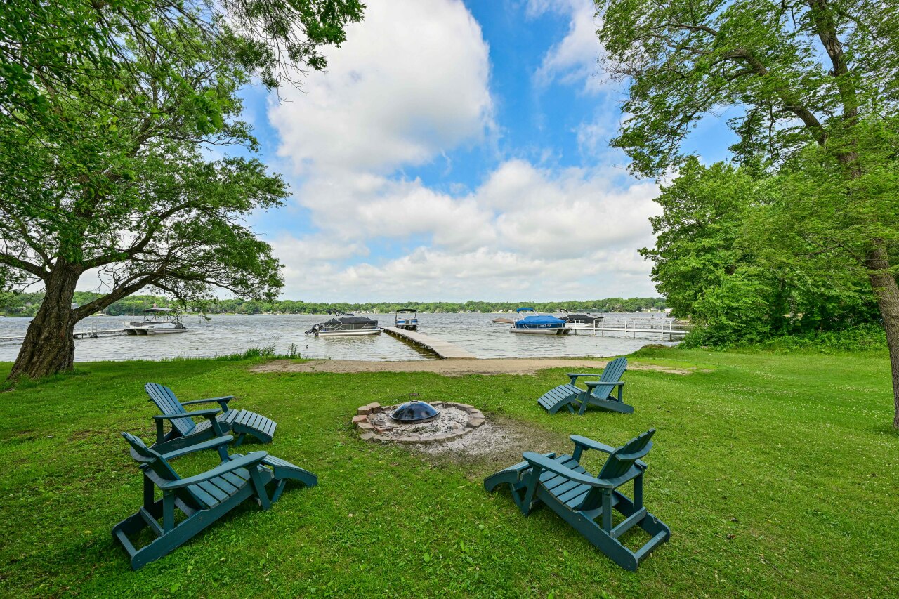 Wisconsin Lake Home for sale (MLS#: 1924680) at 7930  Park St, in Burlington, Wisconsin. (38 of 43)