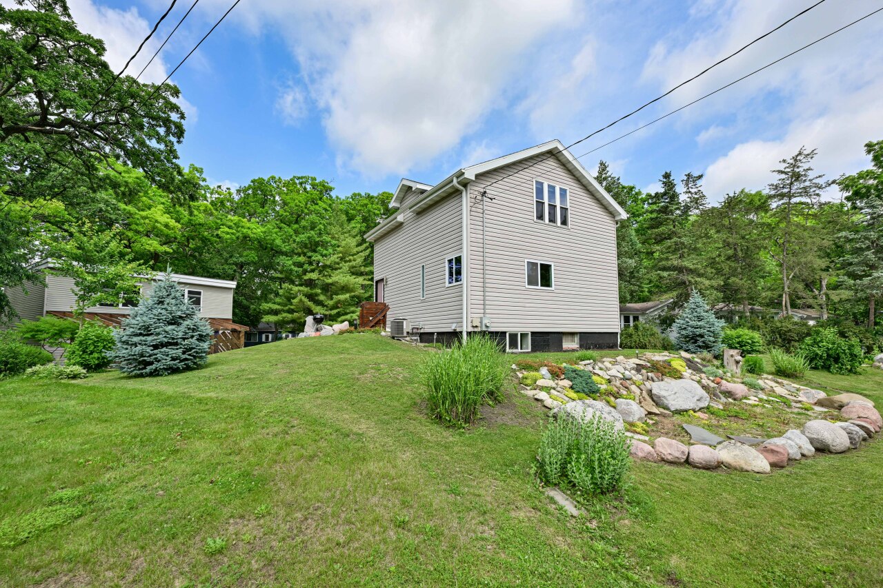 Wisconsin Lake Home for sale (MLS#: 1924680) at 7930  Park St, in Burlington, Wisconsin. (43 of 43)