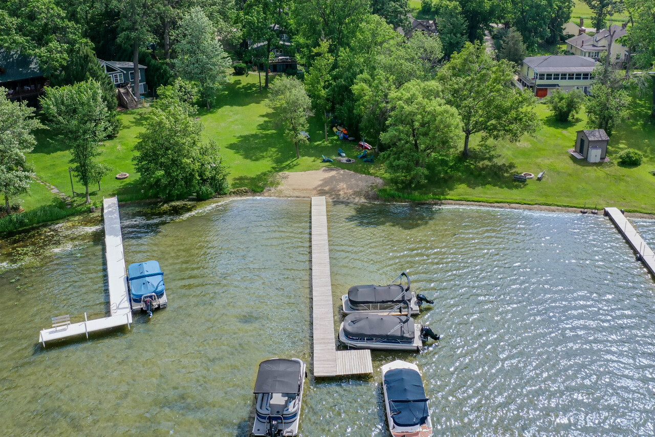 Wisconsin Lake Home for sale (MLS#: 1924680) at 7930  Park St, in Burlington, Wisconsin. (6 of 43)