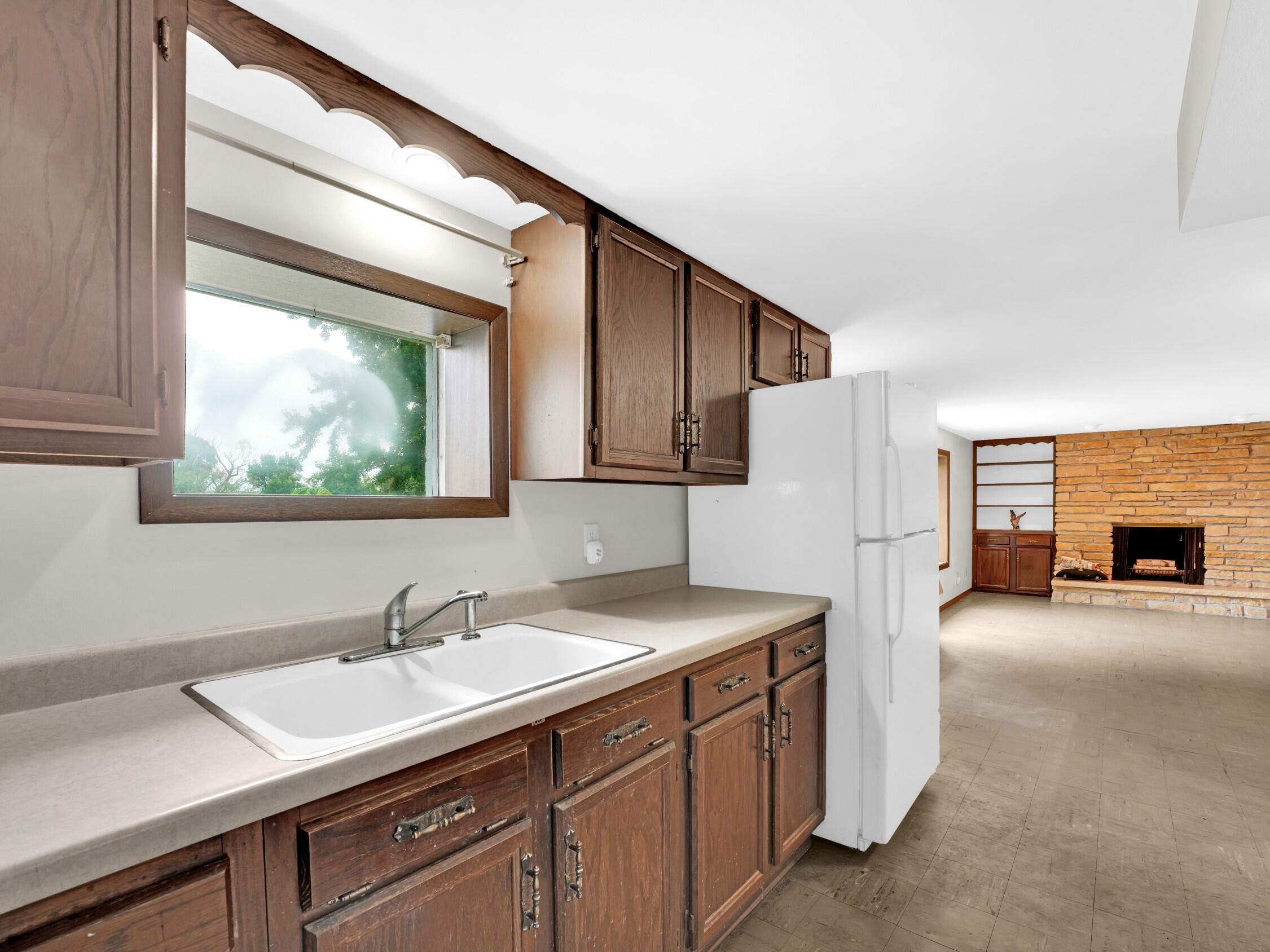 Wisconsin Lake Home for sale (MLS#: 1924690) at 630 S Wisconsin St, in Whitewater, Wisconsin. (21 of 36)