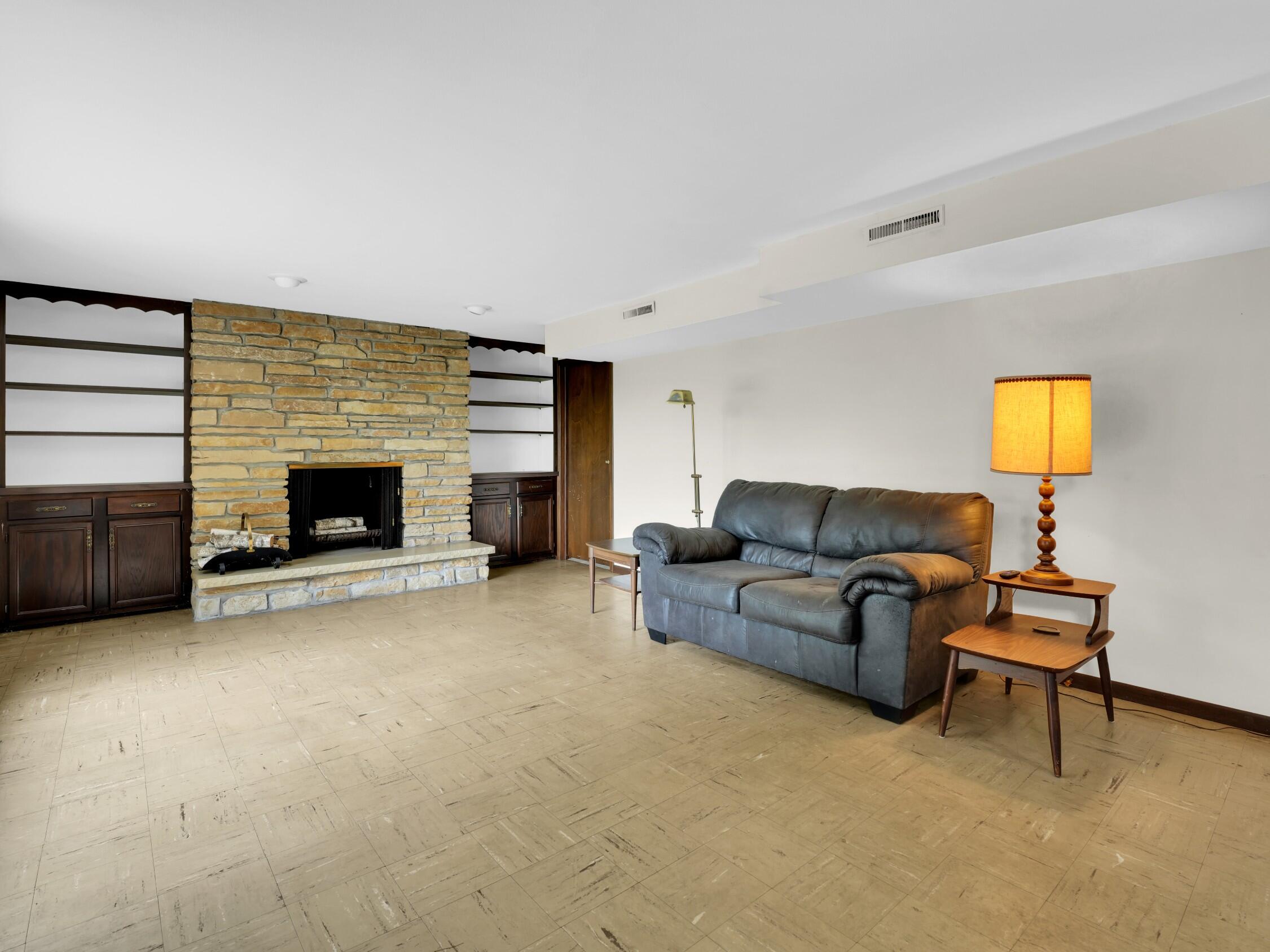 Wisconsin Lake Home for sale (MLS#: 1924690) at 630 S Wisconsin St, in Whitewater, Wisconsin. (23 of 36)